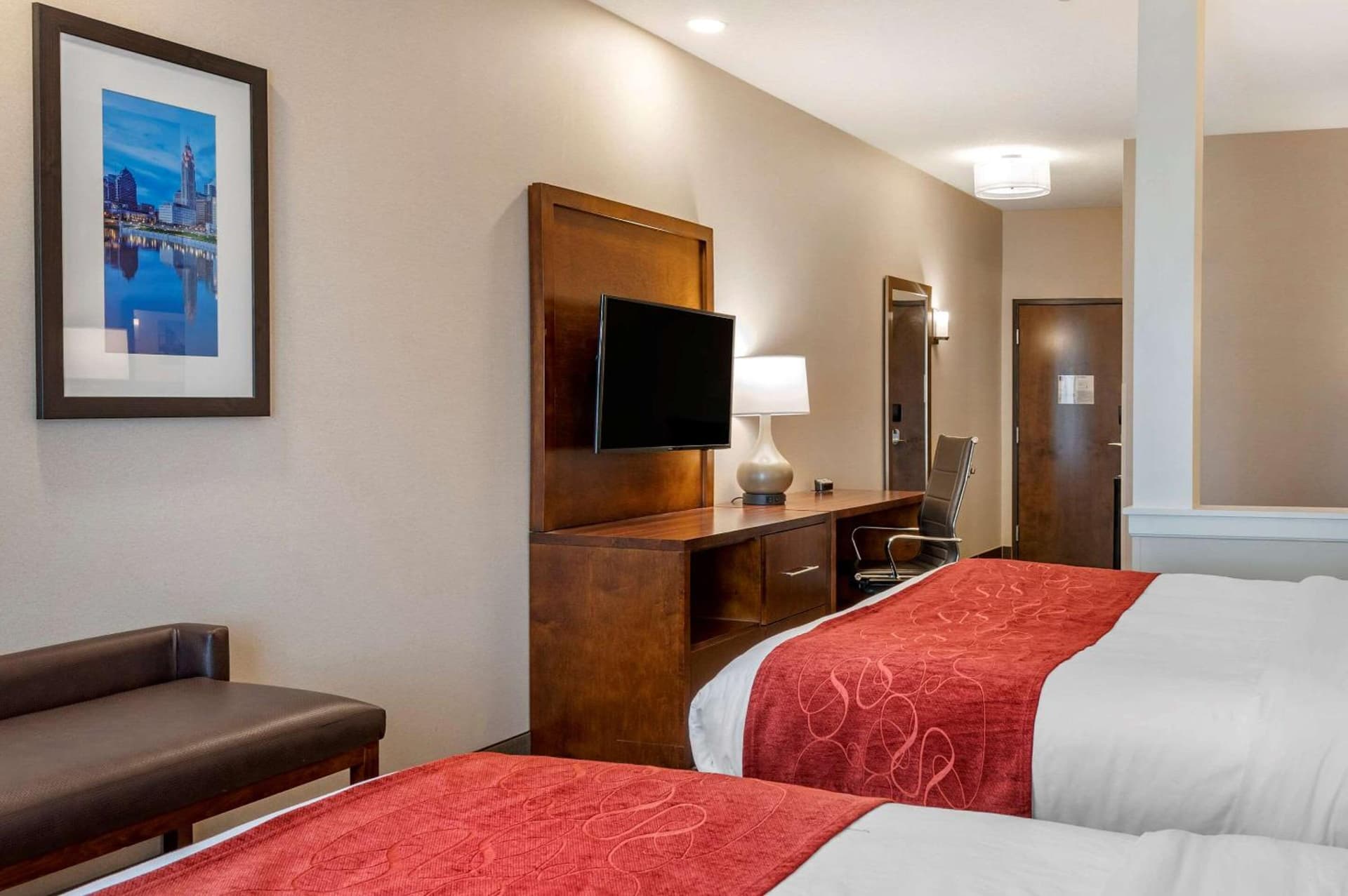 Comfort Suites Columbus Airport gallery photo in Columbus, OH — image 10