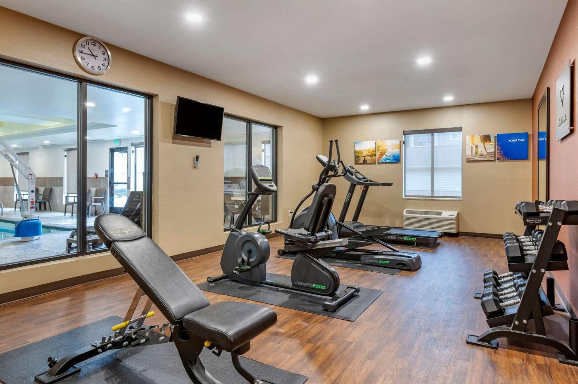 Comfort Suites Columbus Airport gallery photo in Columbus, OH — image 24