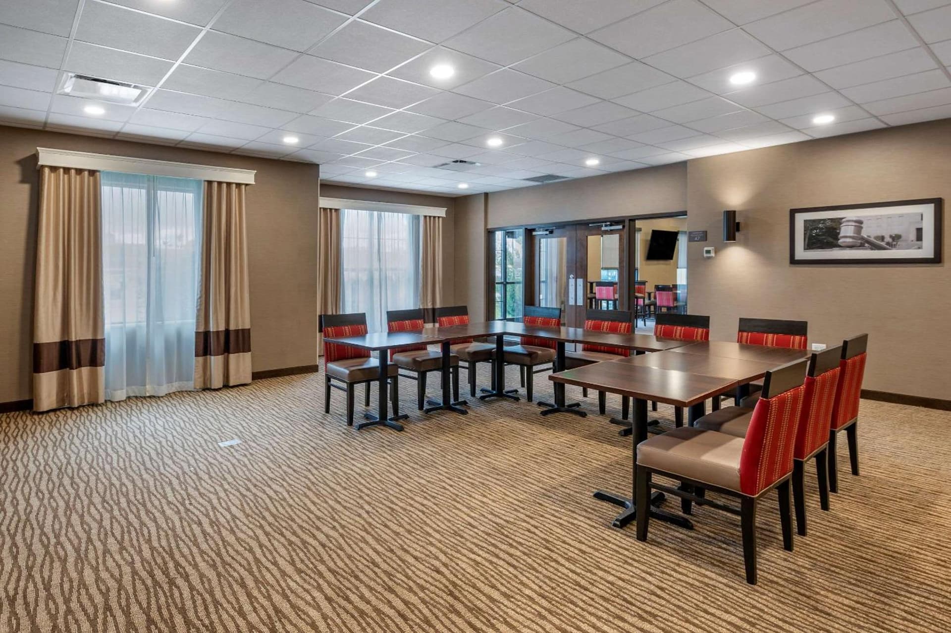 Comfort Suites Columbus Airport gallery photo in Columbus, OH — image 4