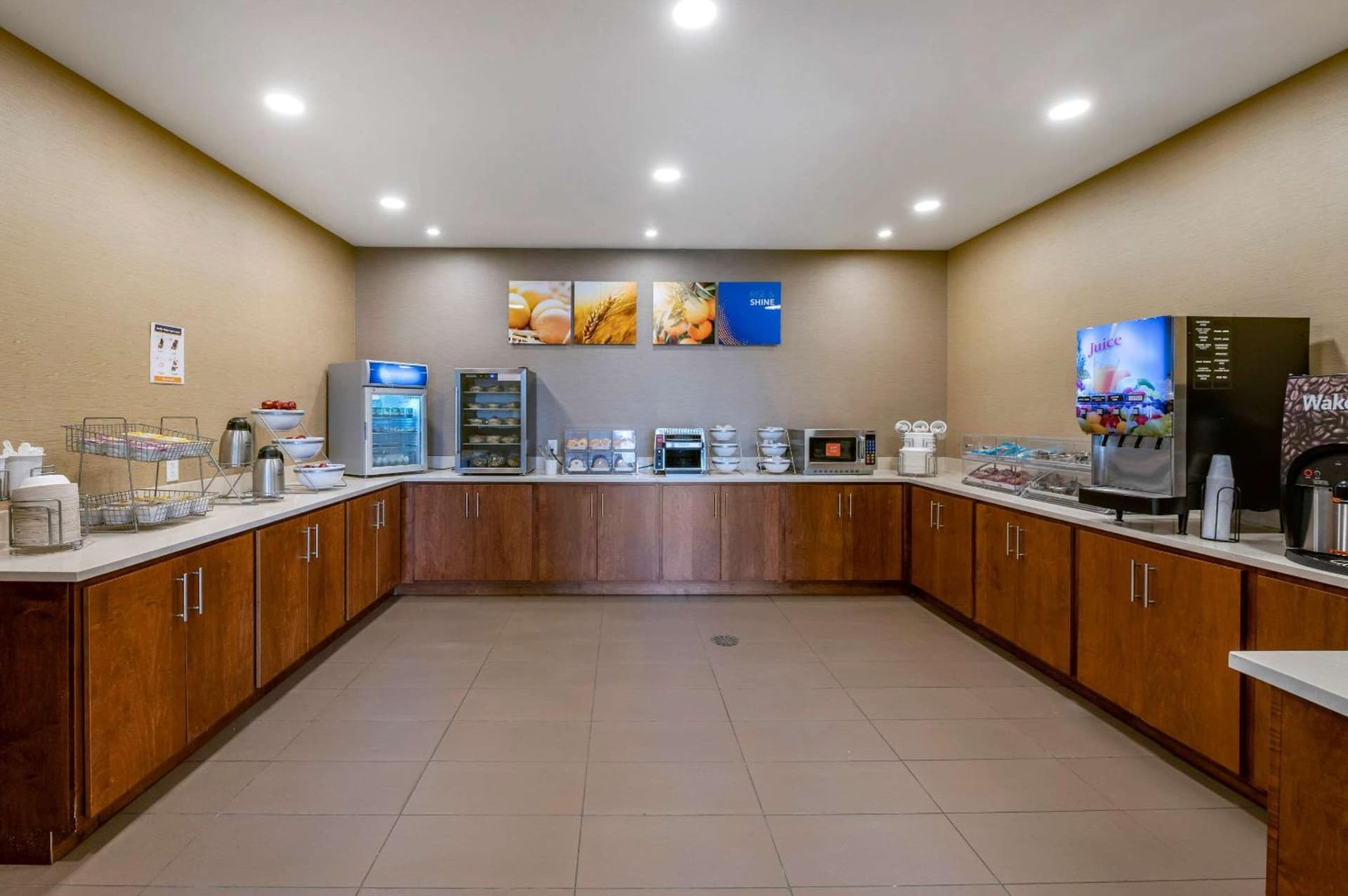 Comfort Suites Columbus Airport gallery photo in Columbus, OH — image 16
