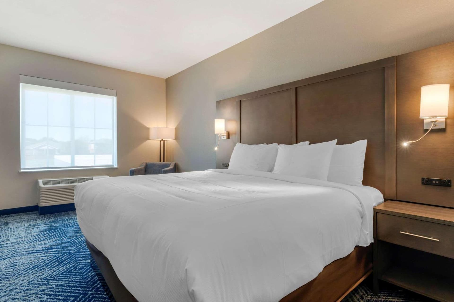 Comfort Inn & Suites Balch Springs - SE Dallas gallery photo in Balch Springs, TX — image 18