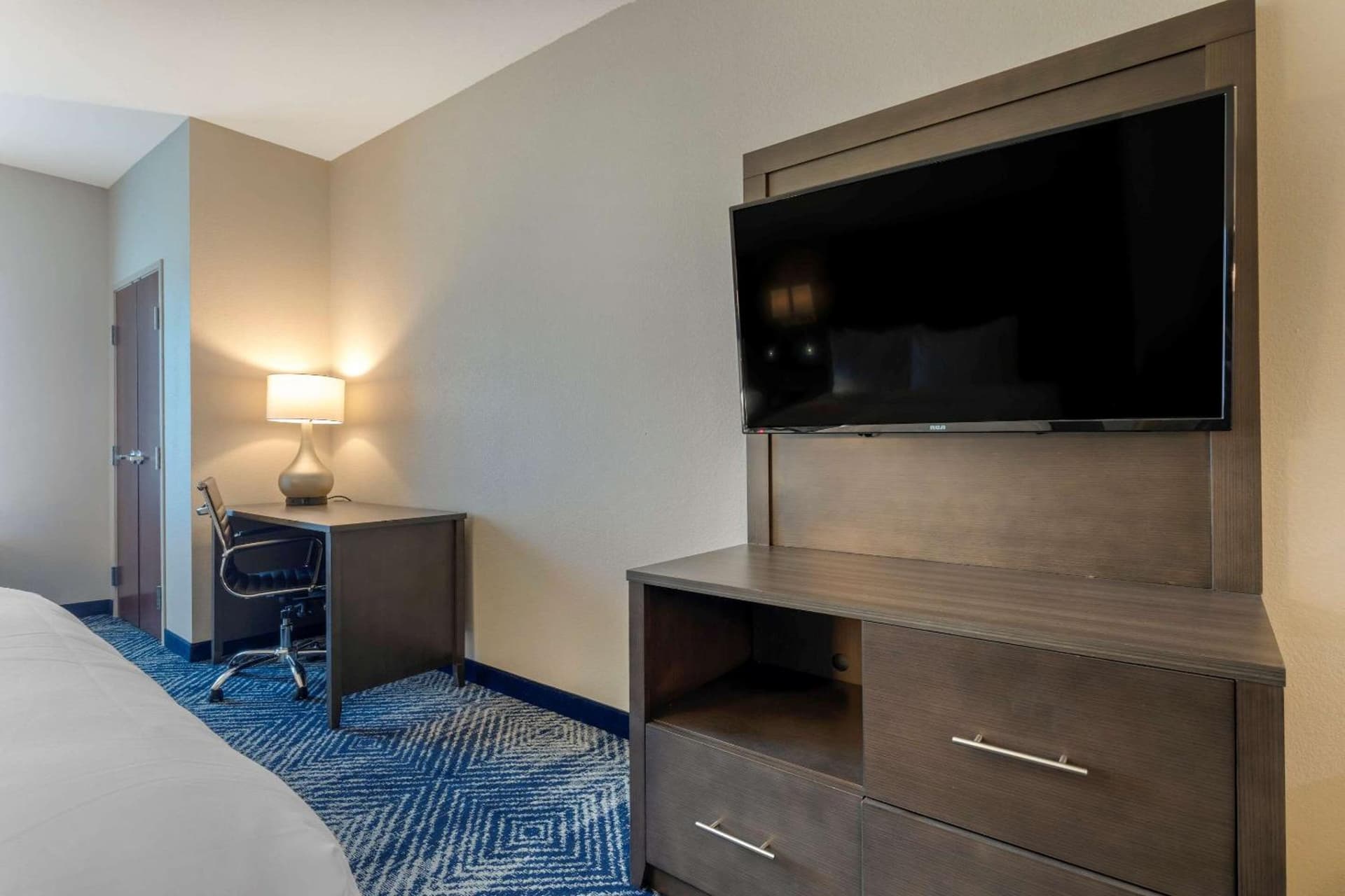 Comfort Inn & Suites Balch Springs - SE Dallas gallery photo in Balch Springs, TX — image 30