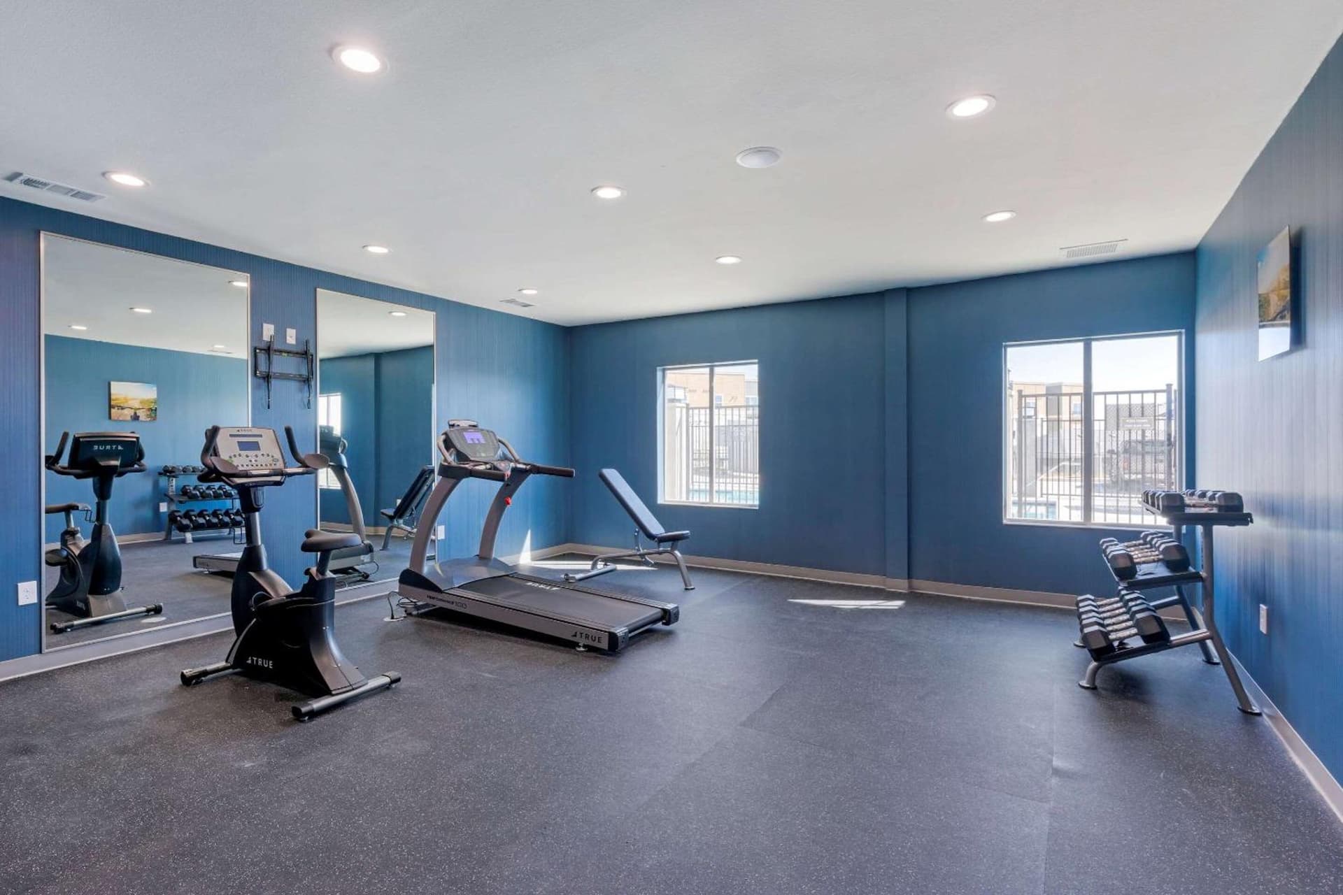 Comfort Inn & Suites Balch Springs - SE Dallas gallery photo in Balch Springs, TX — image 9