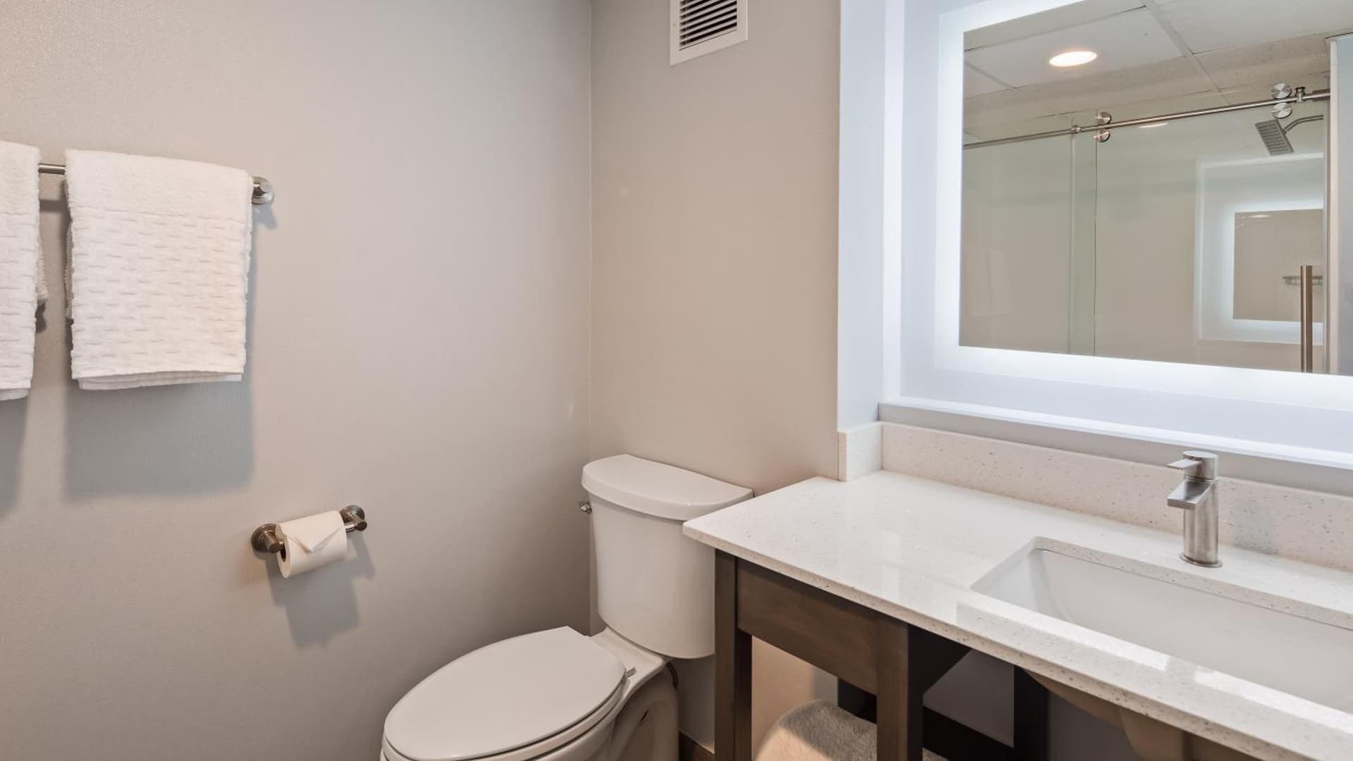 Best Western Plus Alexandria Fort Belvoir gallery photo in Alexandria, VA — image 35