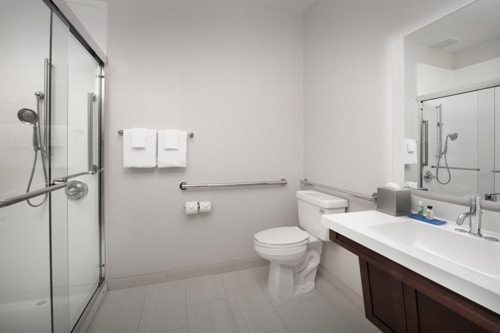 Holiday Inn Express Hotel & Suites Puyallup (Tacoma Area) by IHG gallery photo in Puyallup, WA — image 17