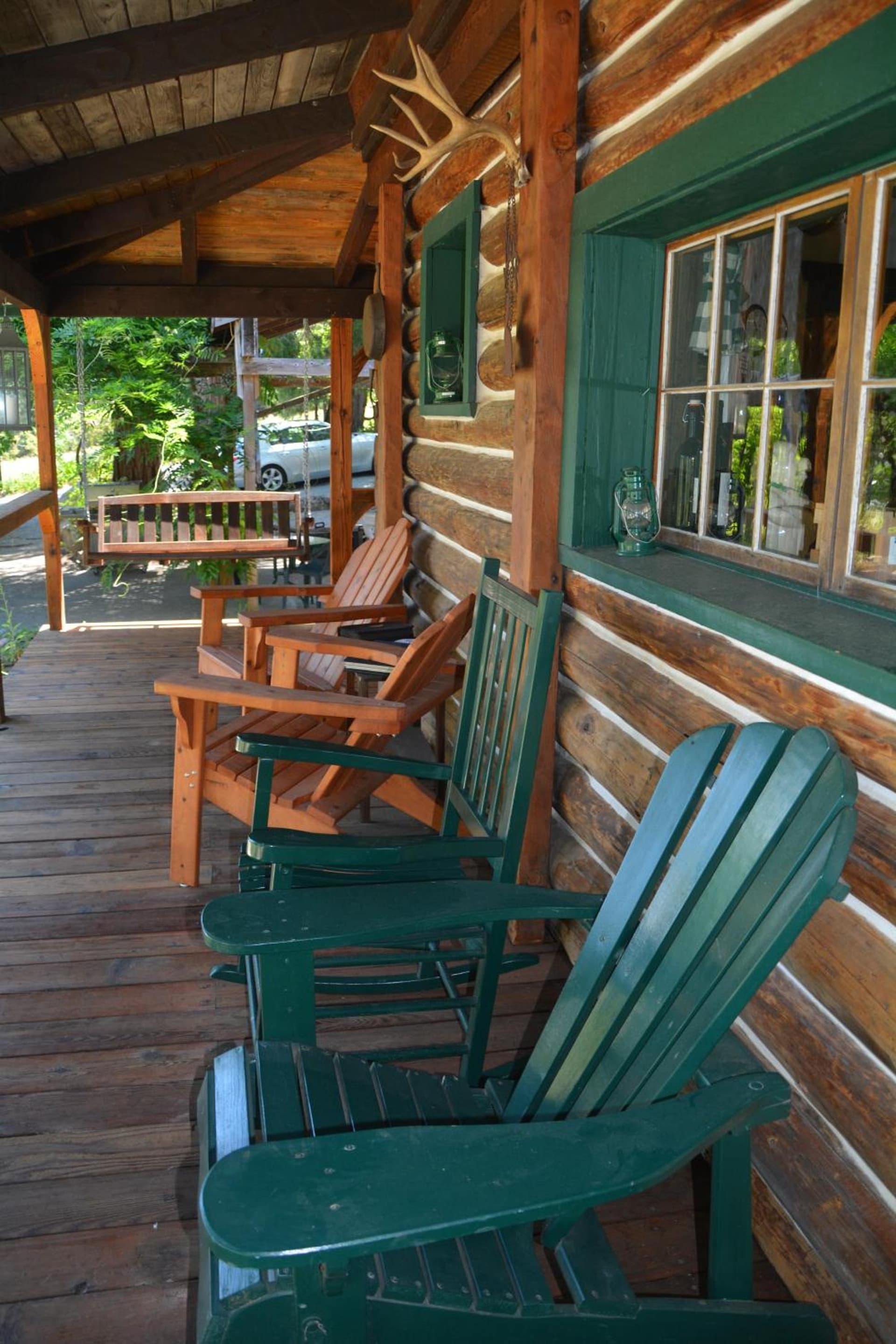 The Davies Family Inn gallery photo in Placerville, CA — image 27