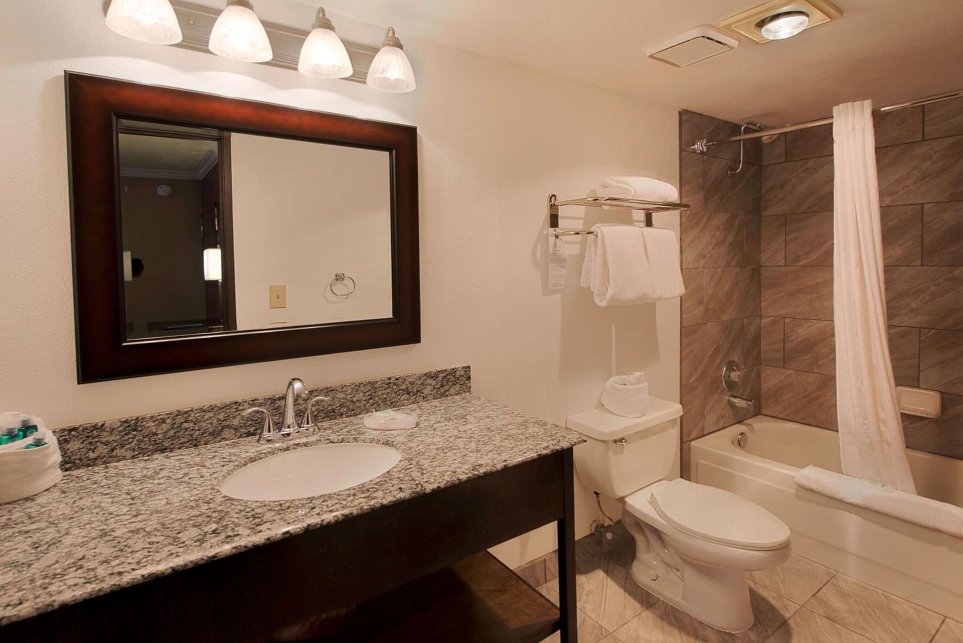 Best Western InnSuites Tucson Foothills Hotel & Suites gallery photo in Tucson, AZ — image 41