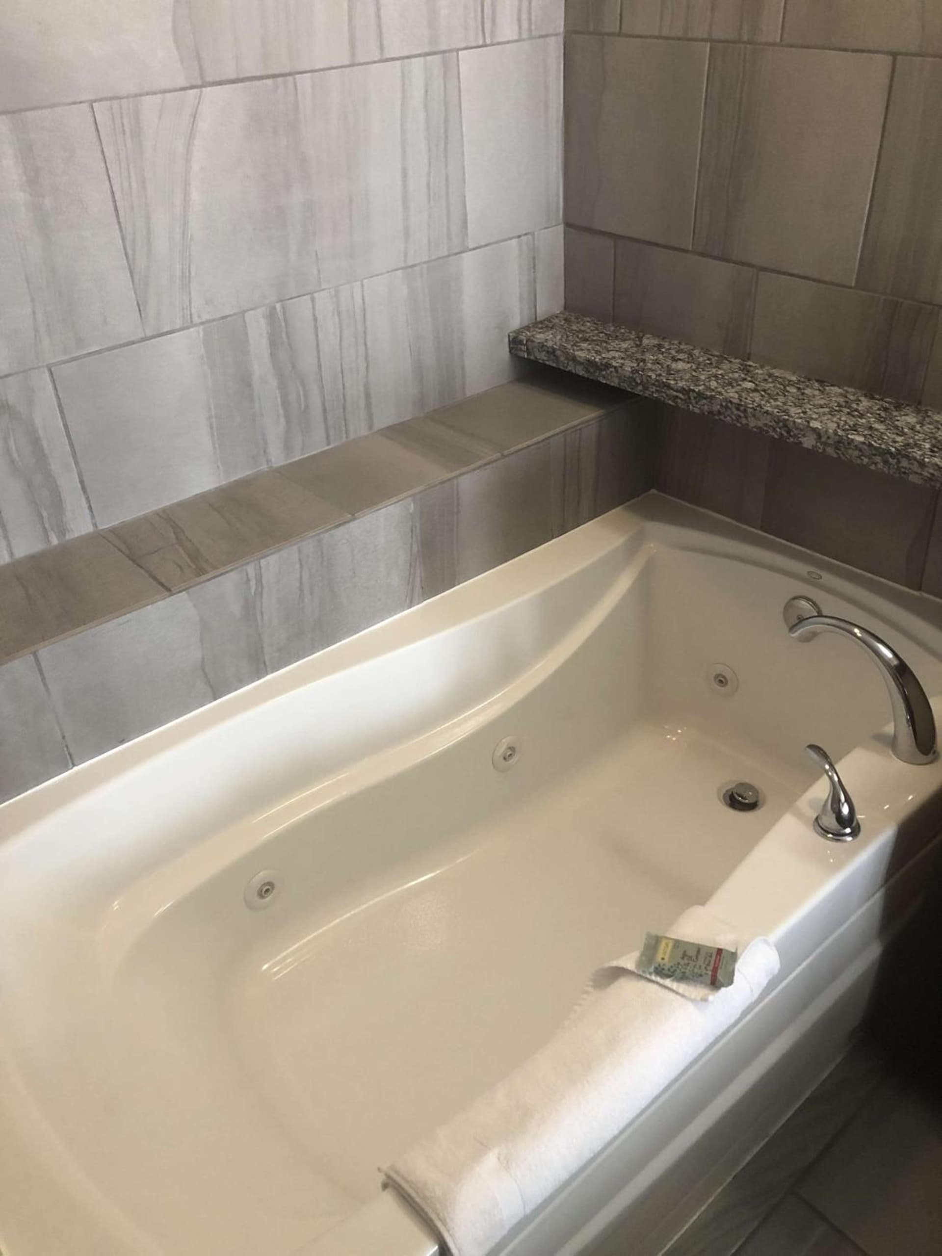 Best Western InnSuites Tucson Foothills Hotel & Suites gallery photo in Tucson, AZ — image 17