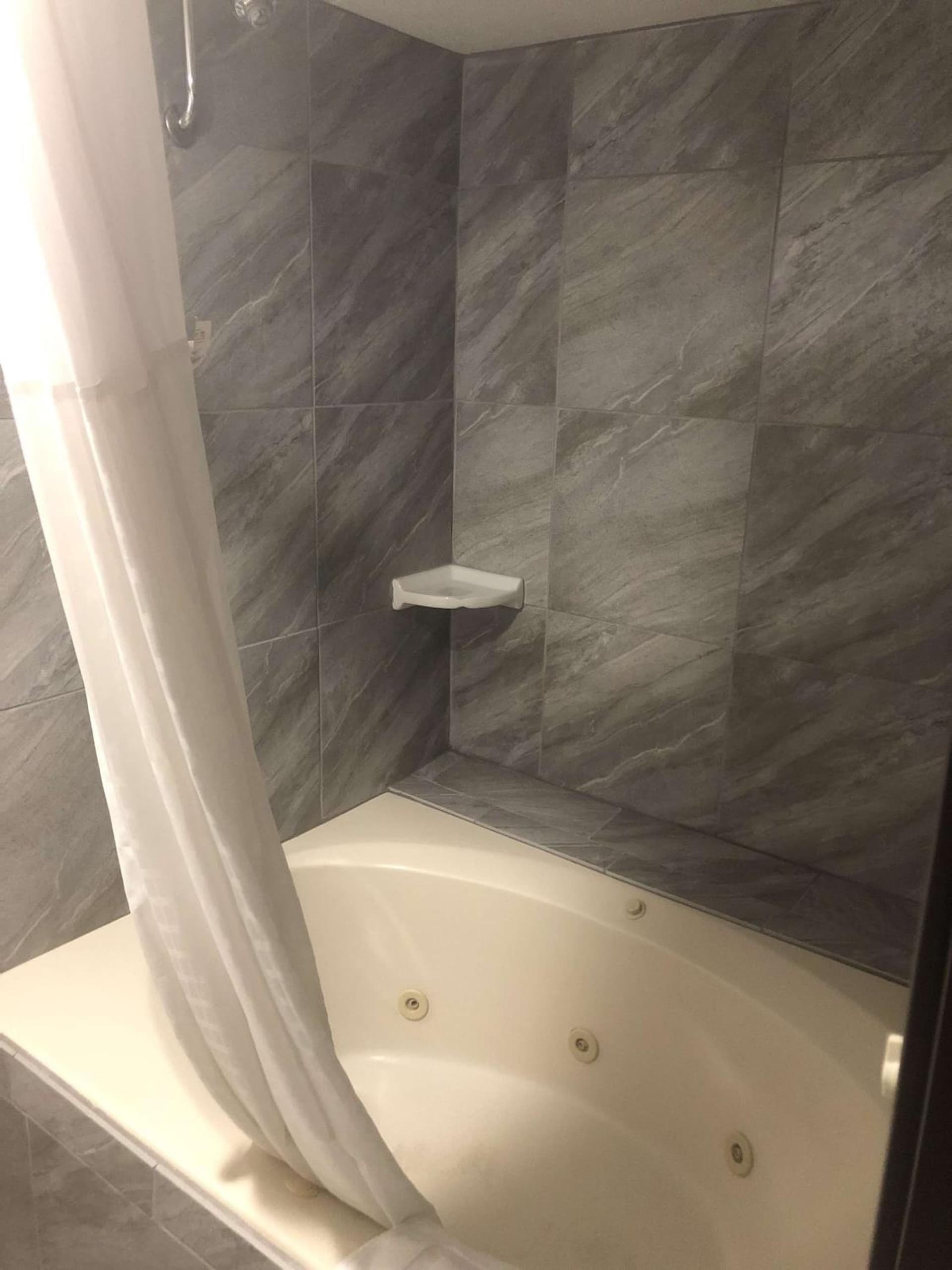 Best Western InnSuites Tucson Foothills Hotel & Suites gallery photo in Tucson, AZ — image 8