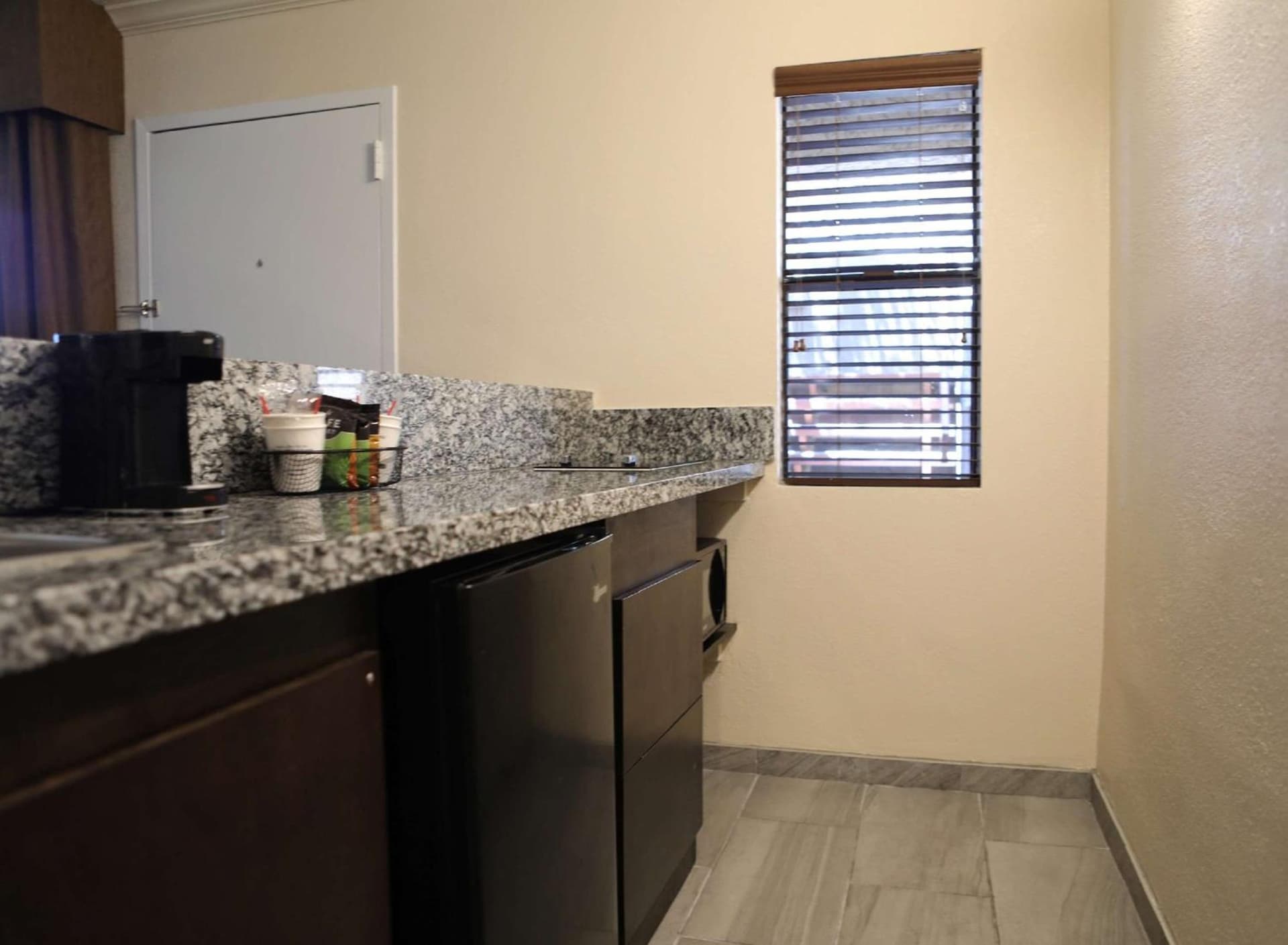 Best Western InnSuites Tucson Foothills Hotel & Suites gallery photo in Tucson, AZ — image 35
