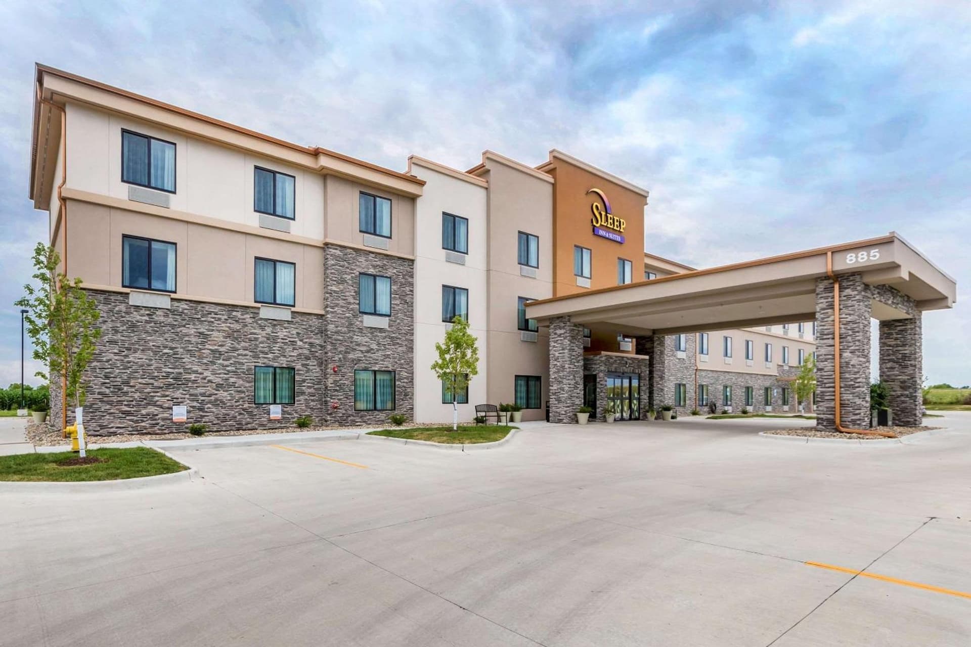 Sleep Inn & Suites West Des Moines near Jordan Creek interior in West Des Moines, IA — gallery photo 2