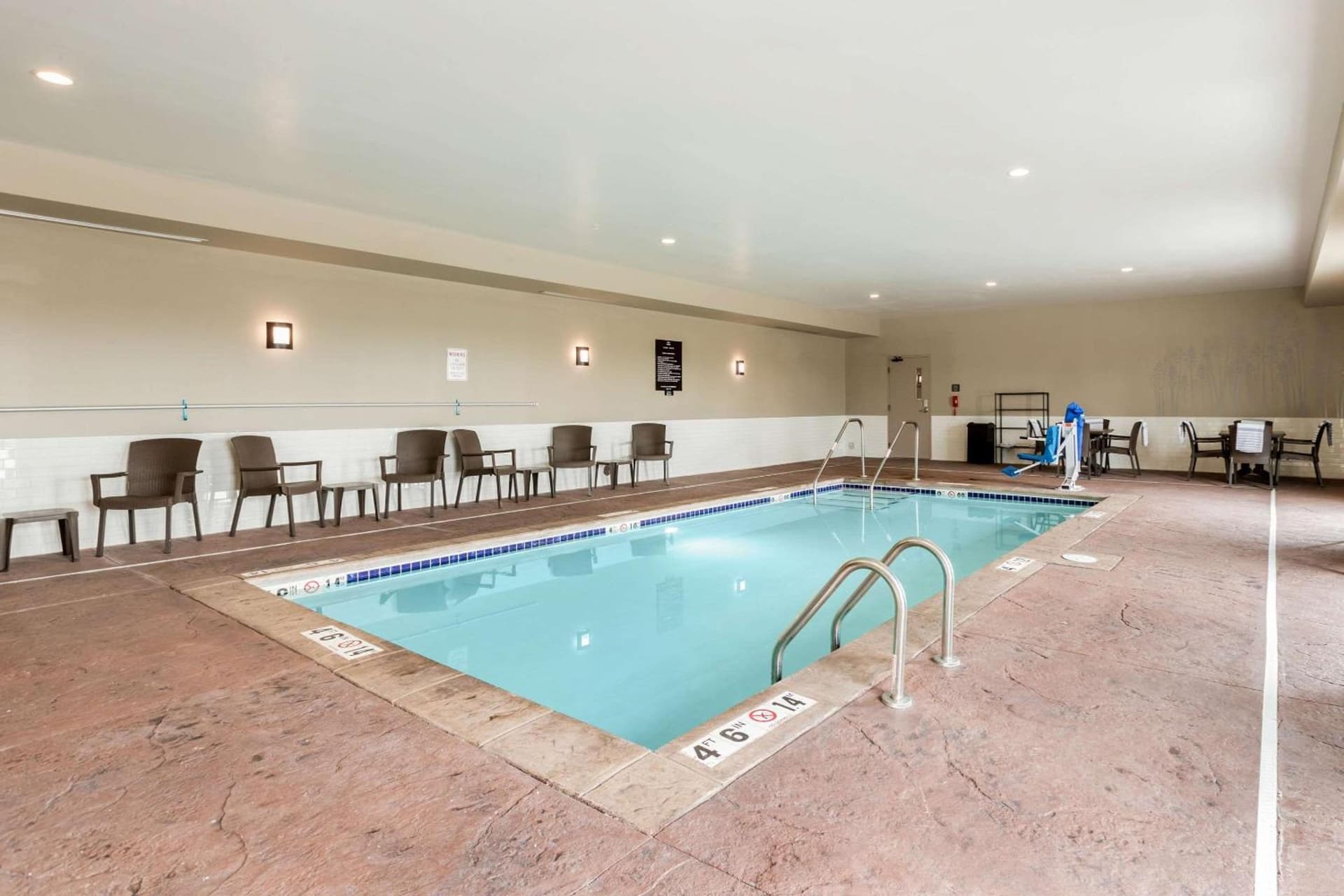 Sleep Inn & Suites West Des Moines near Jordan Creek gallery photo in West Des Moines, IA — image 14