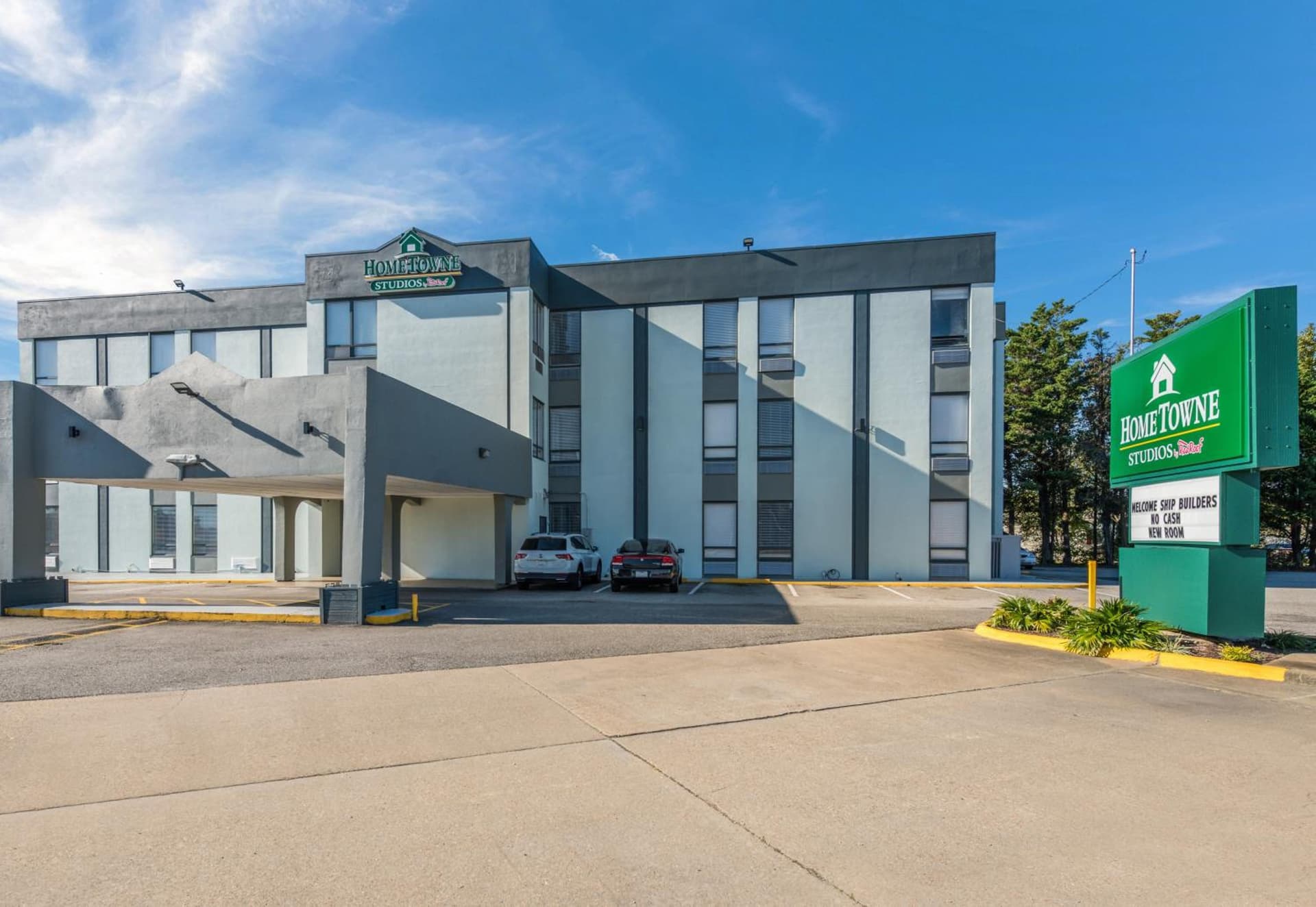 HomeTowne Studios by Red Roof Newport News - Hampton West featured exterior or lobby in Newport News, VA — similar hotel