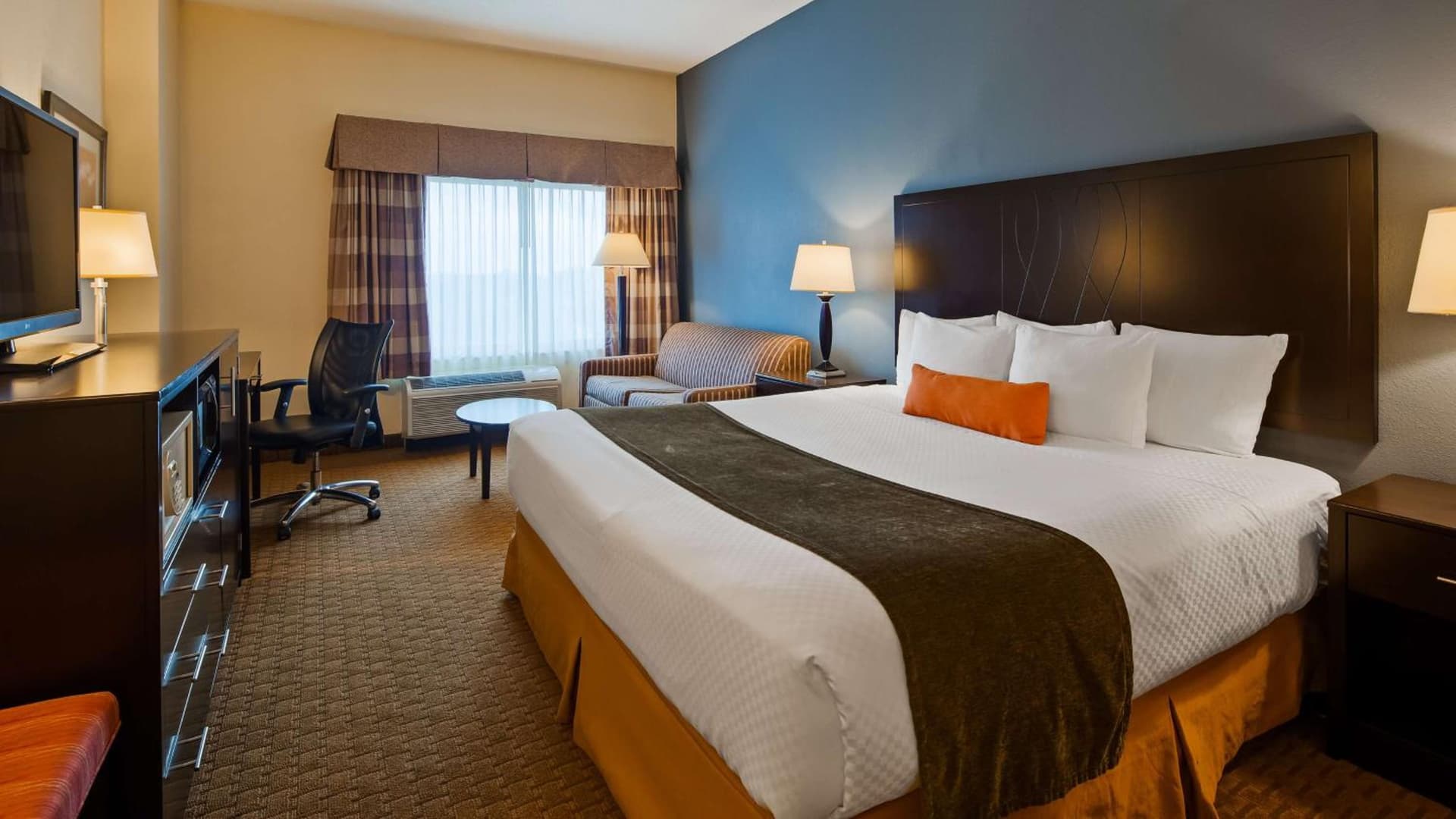Best Western Plus Hotel & Conference Center gallery photo in Baltimore, MD — image 34