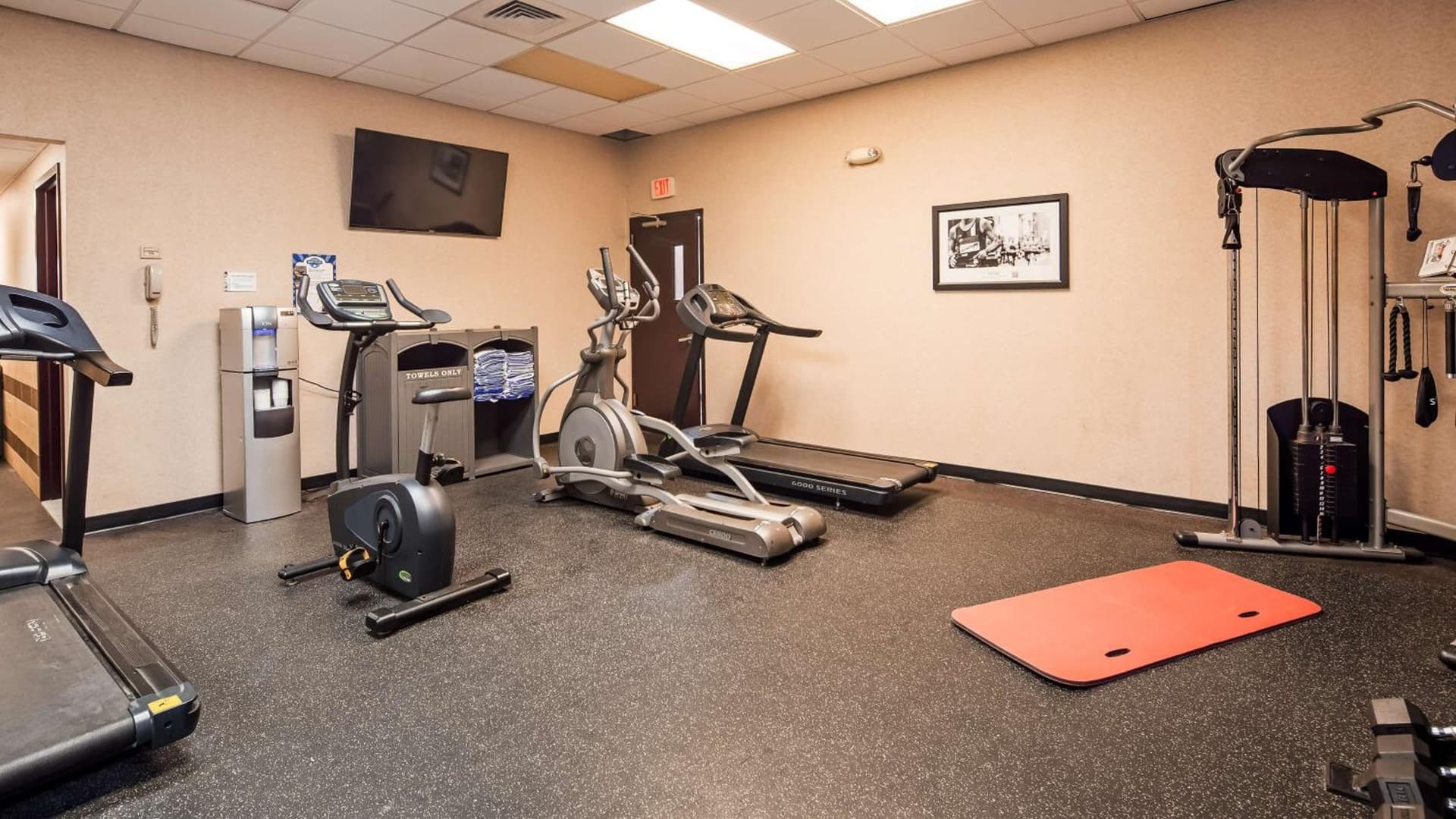 Best Western Plus Portsmouth Hotel & Suites gallery photo in Portsmouth, NH — image 62