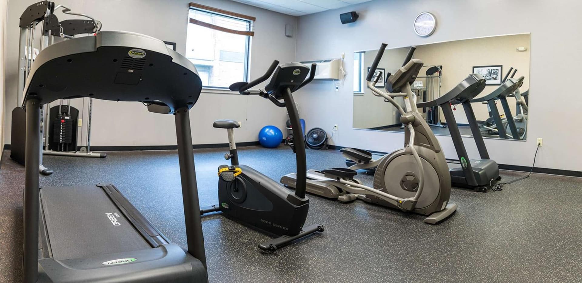 Best Western Plus Portsmouth Hotel & Suites gallery photo in Portsmouth, NH — image 9
