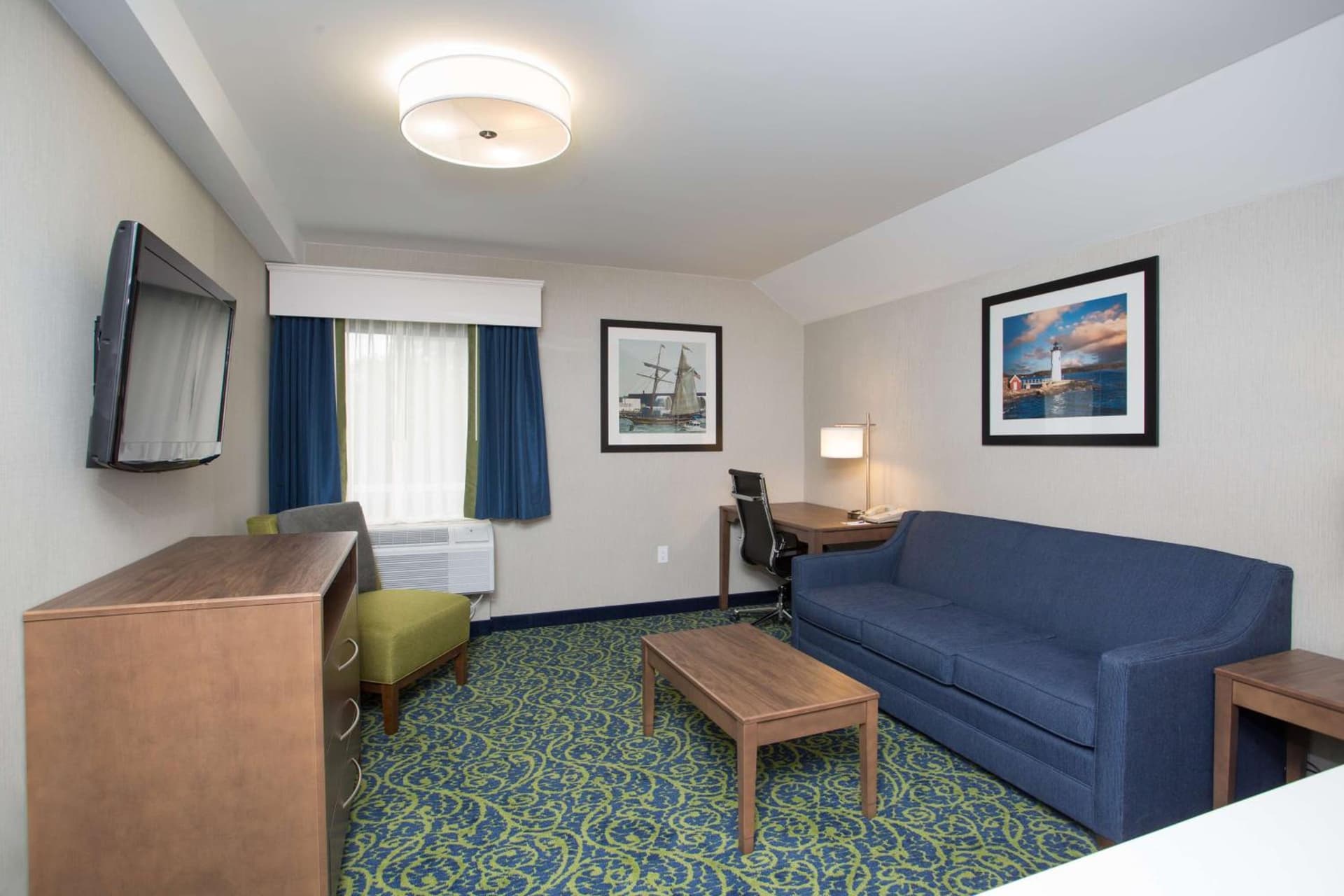 Best Western Plus Portsmouth Hotel & Suites gallery photo in Portsmouth, NH — image 49