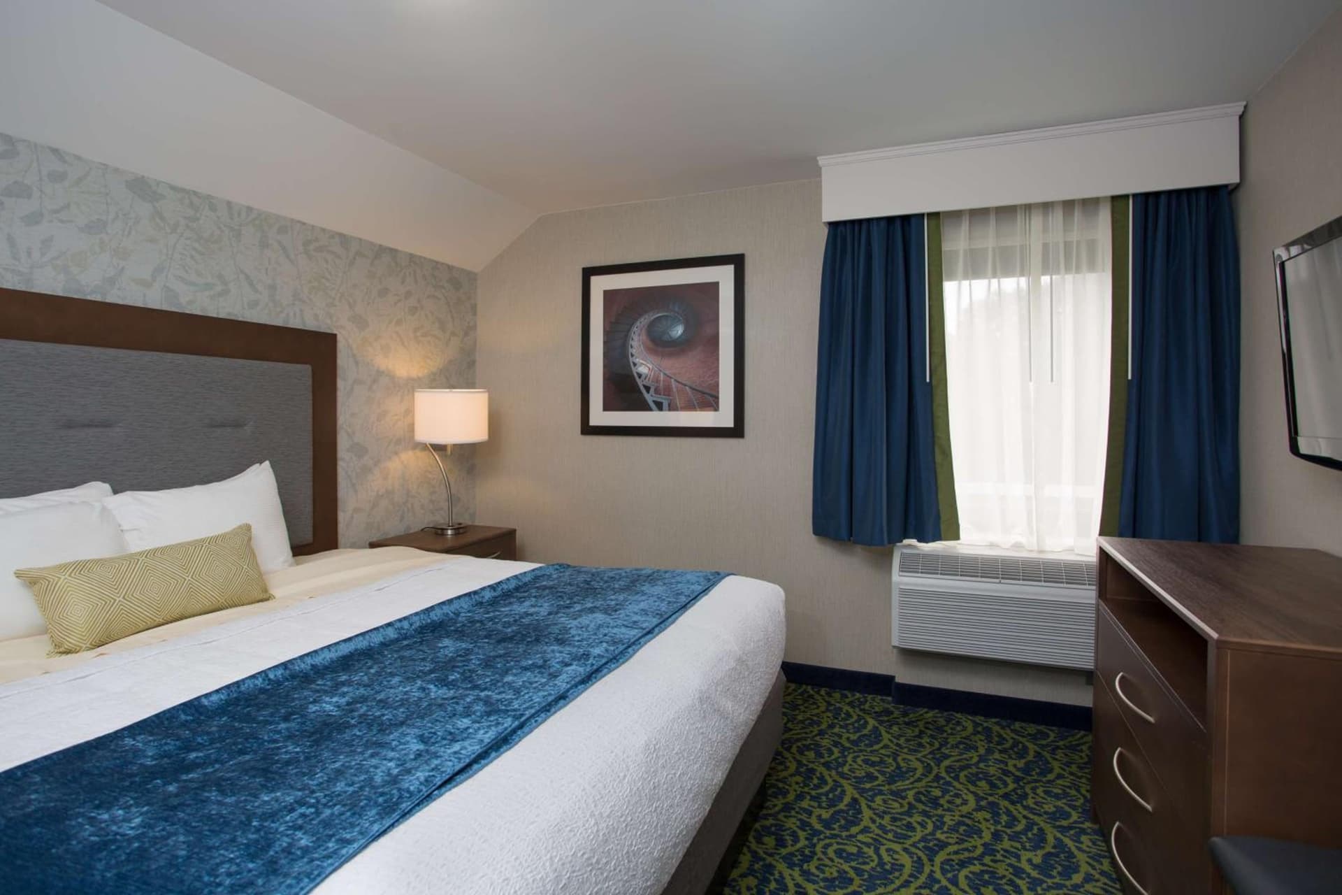 Best Western Plus Portsmouth Hotel & Suites gallery photo in Portsmouth, NH — image 5