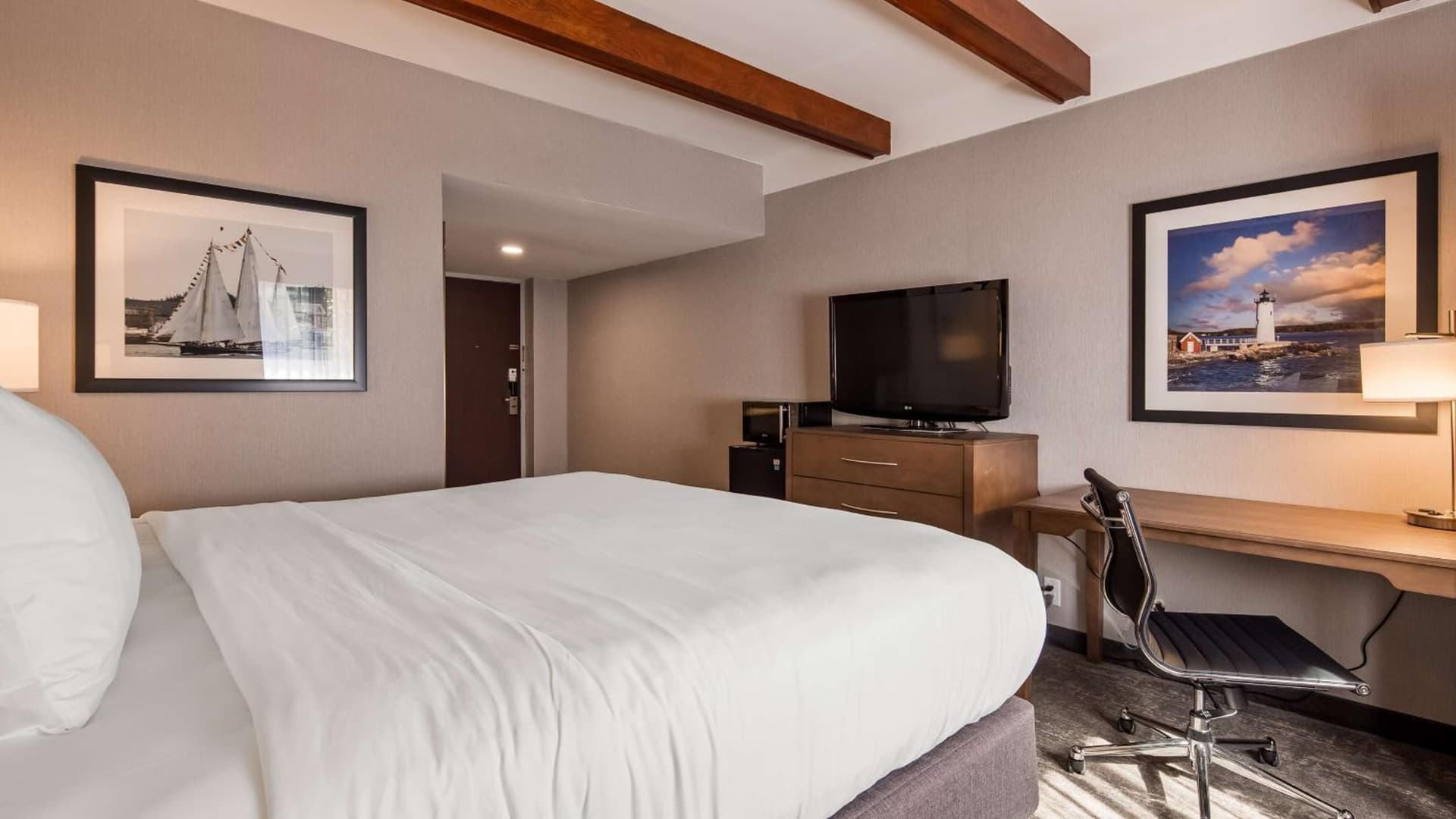 Best Western Plus Portsmouth Hotel & Suites gallery photo in Portsmouth, NH — image 6