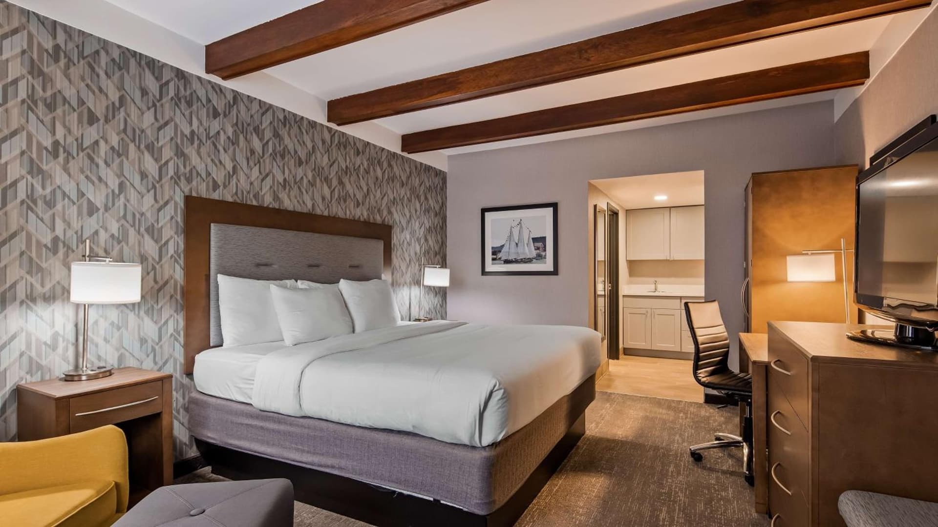 Best Western Plus Portsmouth Hotel & Suites property views in Portsmouth, NH — gallery photo 3