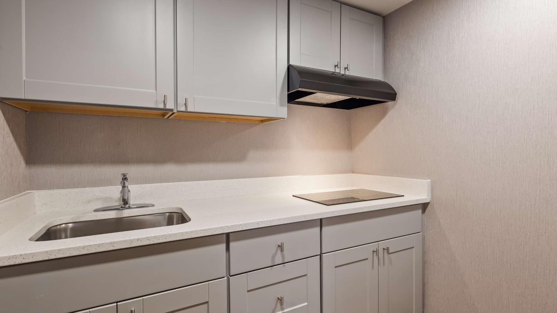 Best Western Plus Portsmouth Hotel & Suites gallery photo in Portsmouth, NH — image 8