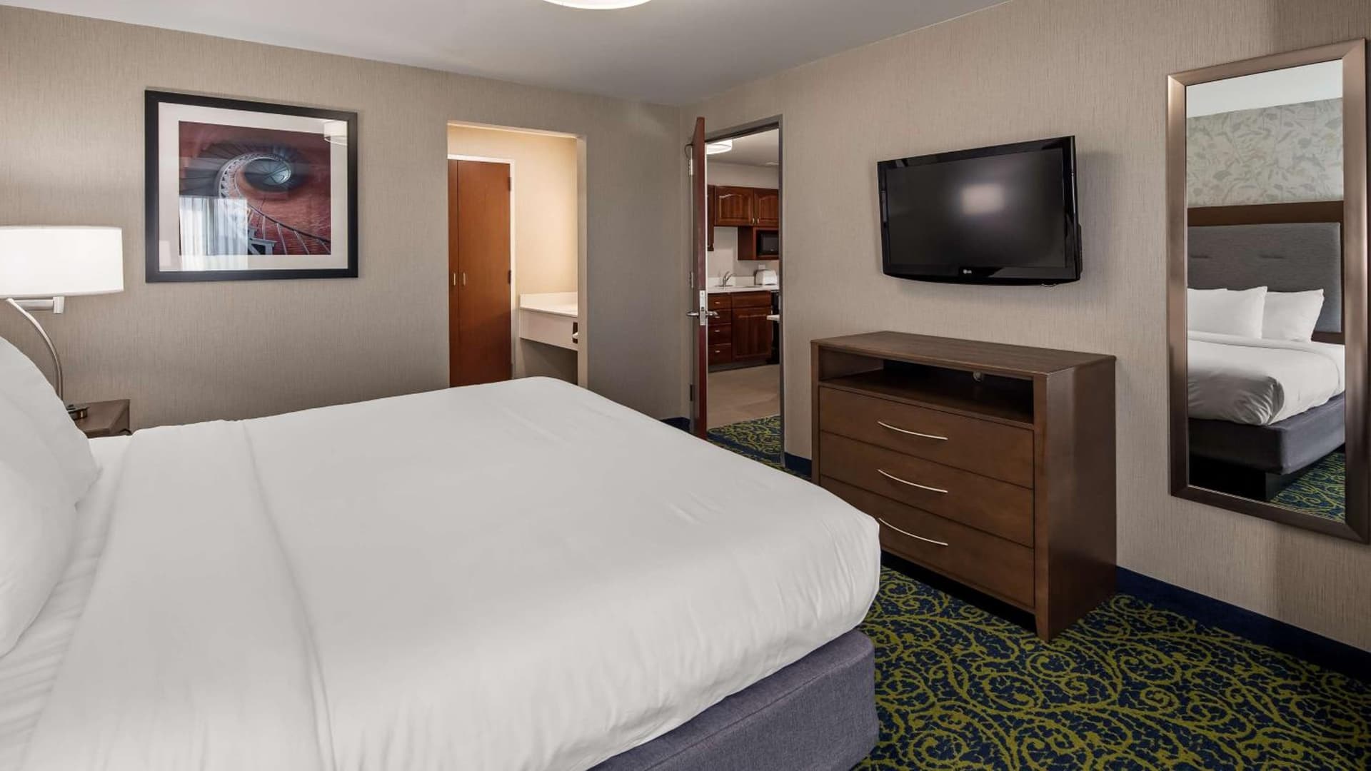 Best Western Plus Portsmouth Hotel & Suites gallery photo in Portsmouth, NH — image 15