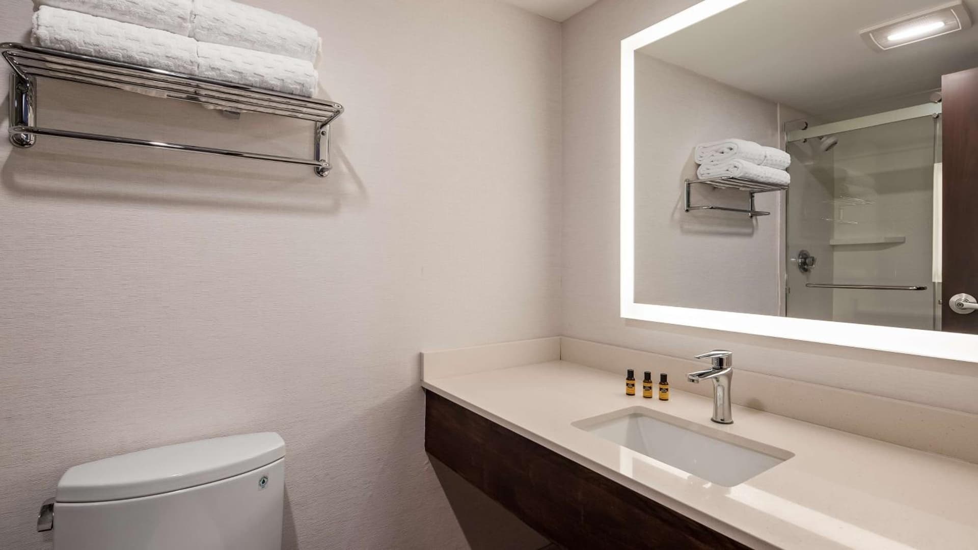 Best Western Plus Portsmouth Hotel & Suites gallery photo in Portsmouth, NH — image 64