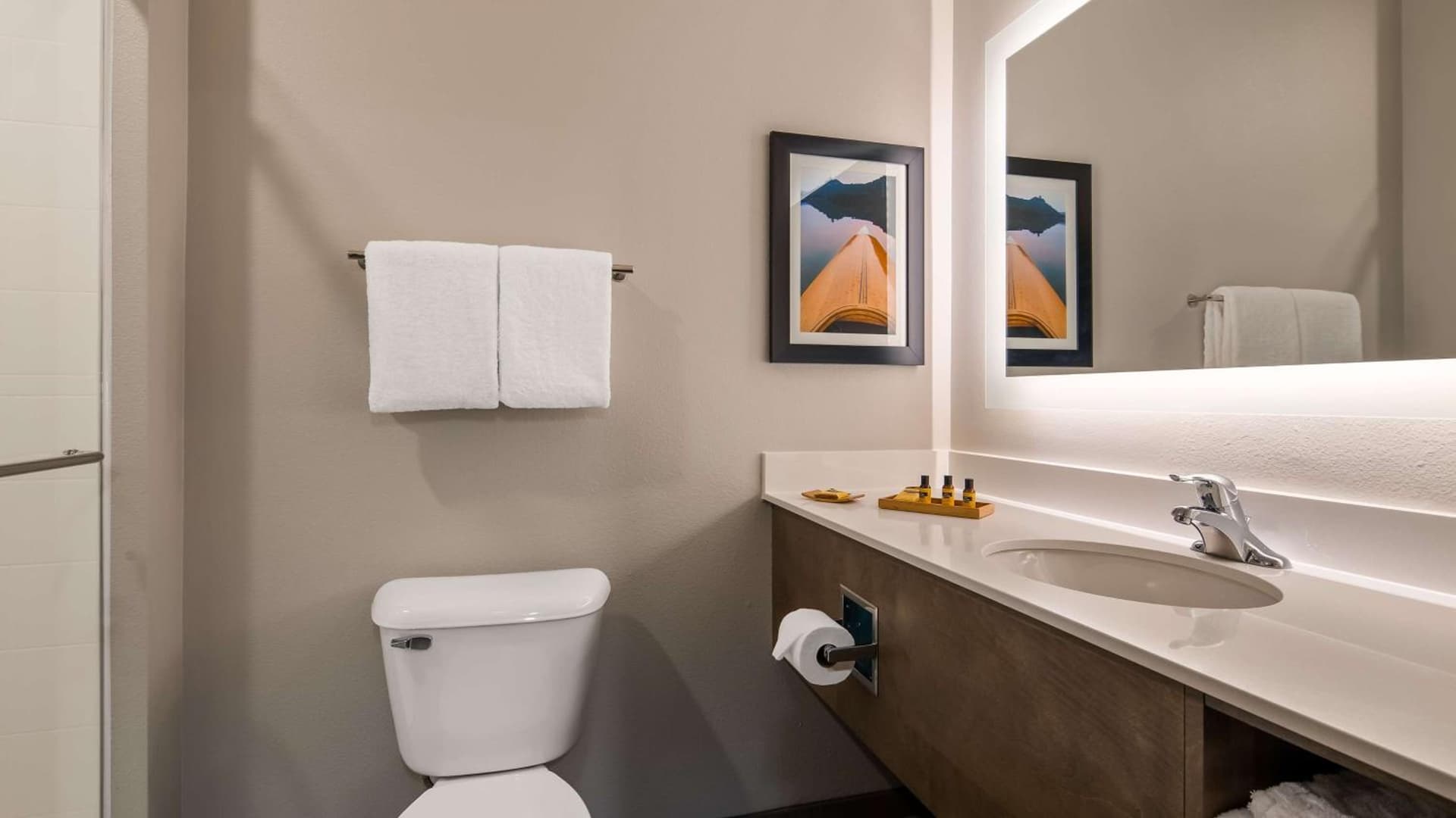 Best Western Plus LaCrescent - LaCrosse gallery photo in La Crescent, MN — image 8