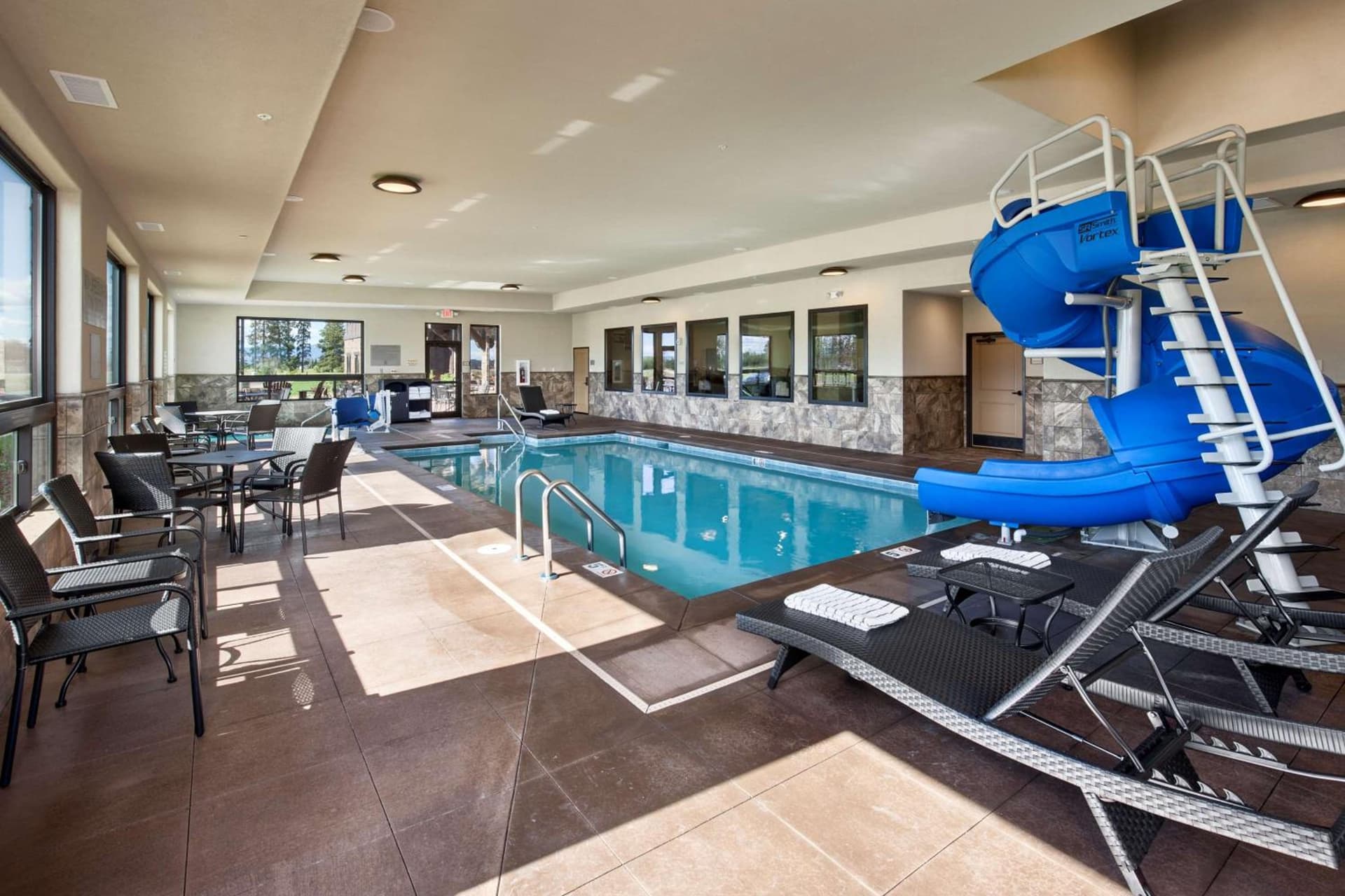 Glacier International Lodge interior in Kalispell, MT — gallery photo 2