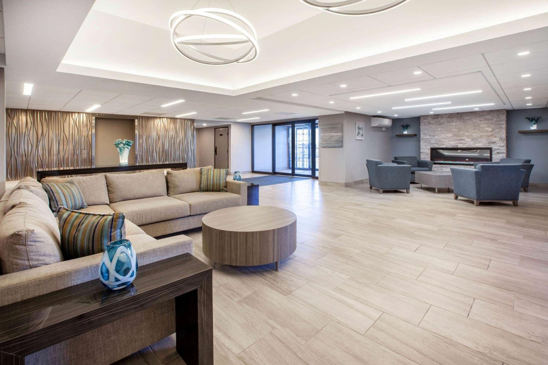 Wingate by Wyndham Detroit Metro Airport gallery photo in Romulus, MI — image 53