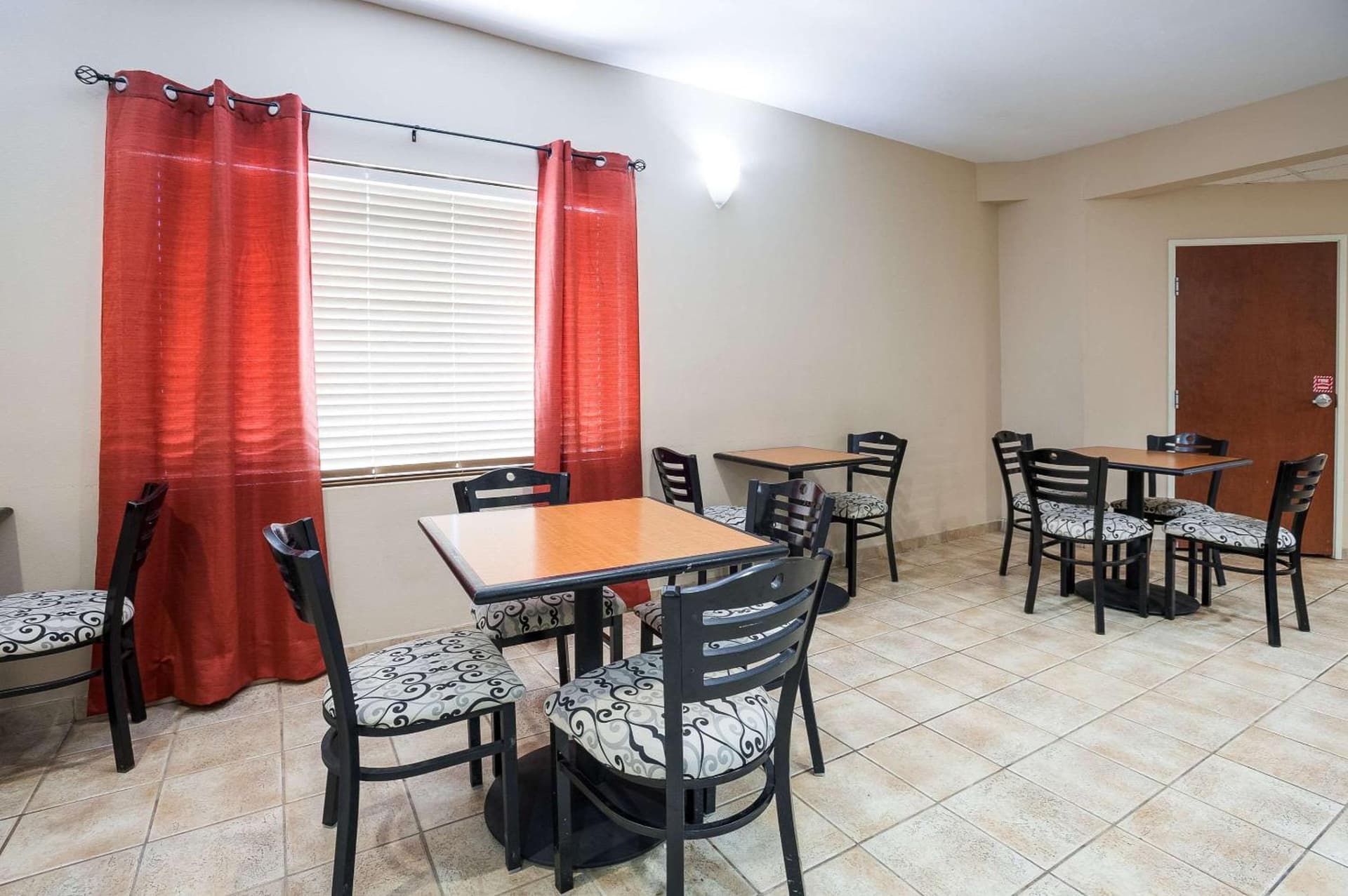 Quality Inn & Suites Lake Charles South gallery photo in Lake Charles, LA — image 25
