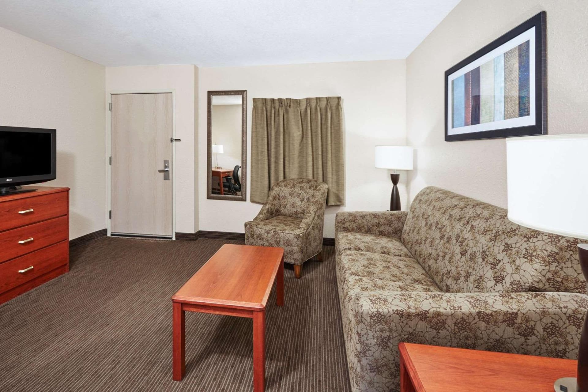 AmericInn by Wyndham Douglas/Saugatuck gallery photo in Saugatuck, MI — image 31