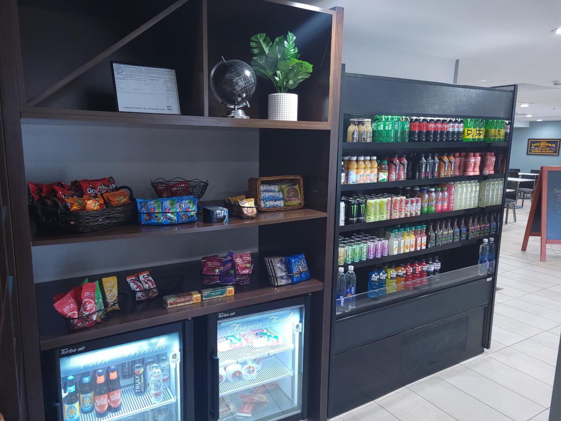 Holiday Inn Hotel & Suites Ann Arbor University of Michigan Area by IHG gallery photo in Ann Arbor, MI — image 52