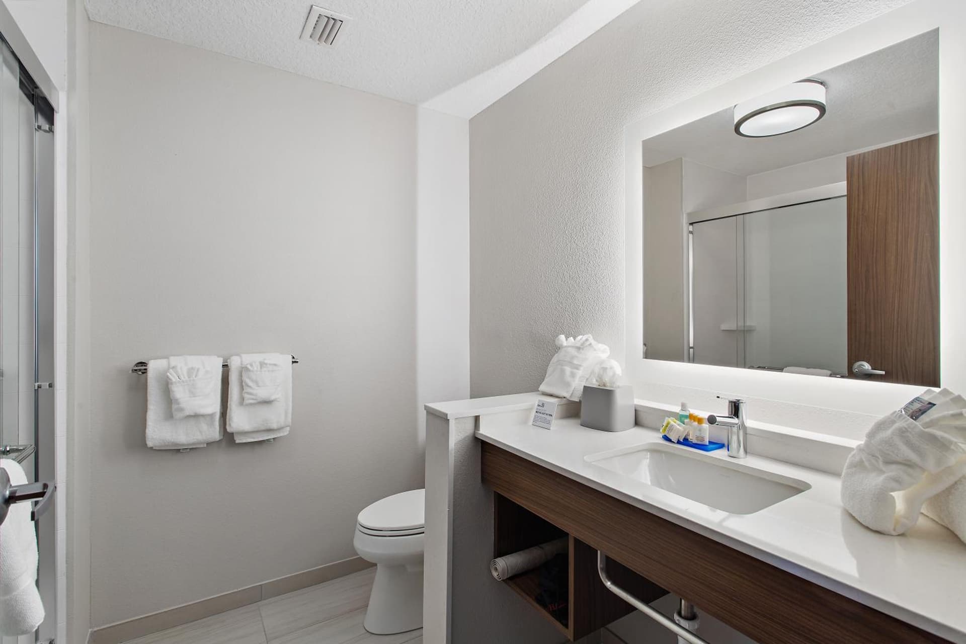 Holiday Inn Express St. Augustine - Vilano Beach by IHG gallery photo in St. Augustine, FL — image 35