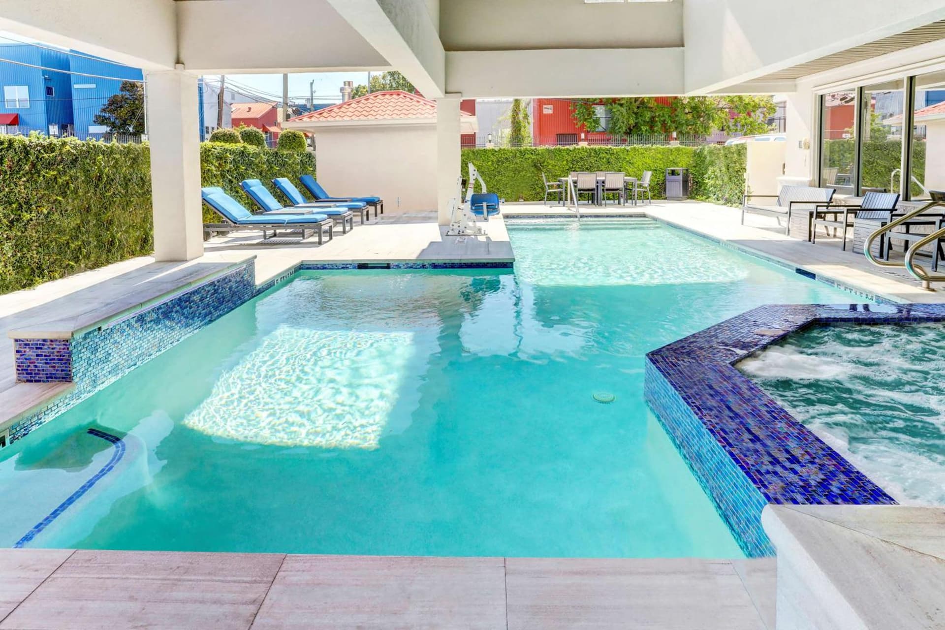 Best Western Plus Downtown Inn & Suites gallery photo in Houston, TX — image 12