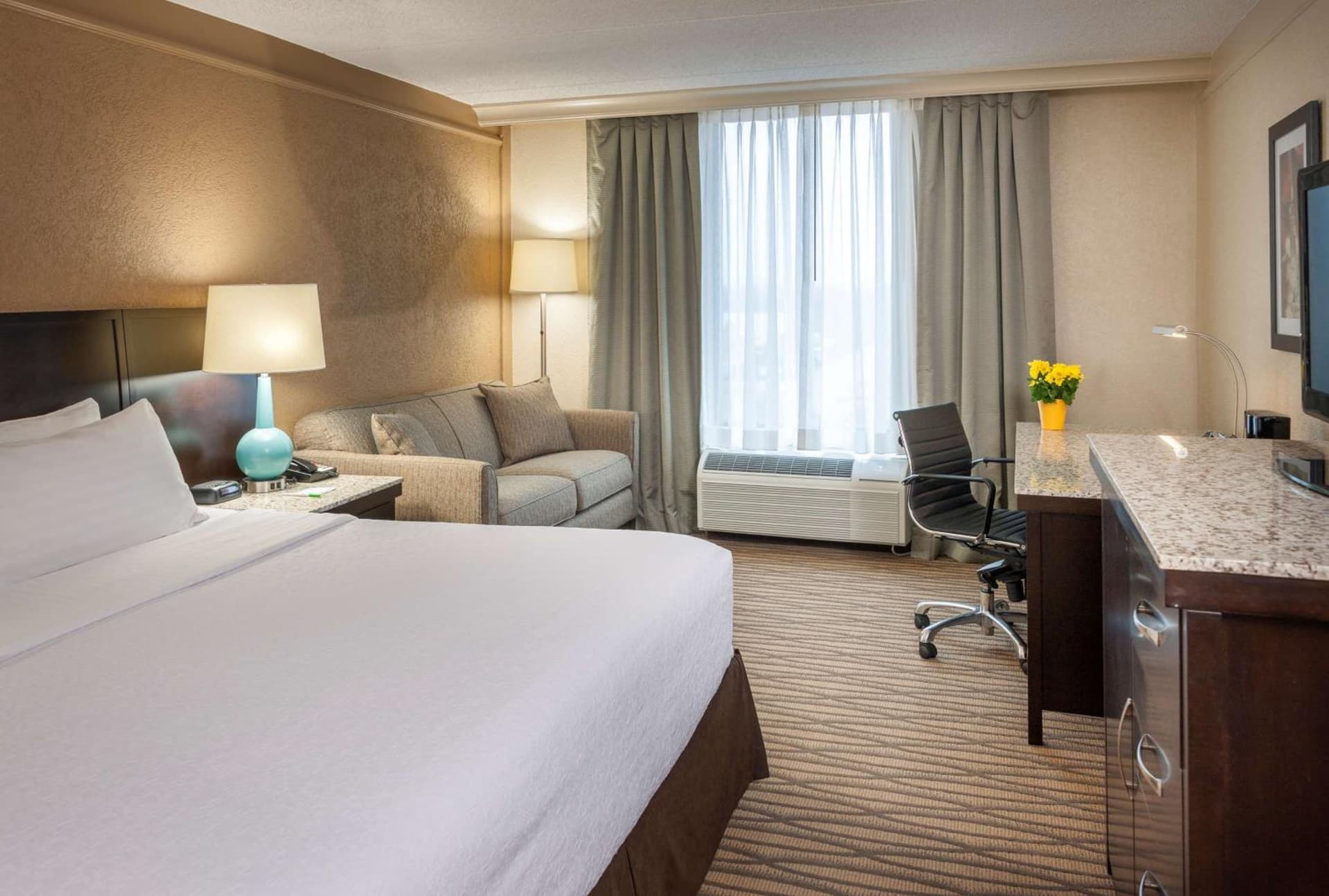 Best Western Plus Strongsville Cleveland gallery photo in Strongsville, OH — image 13