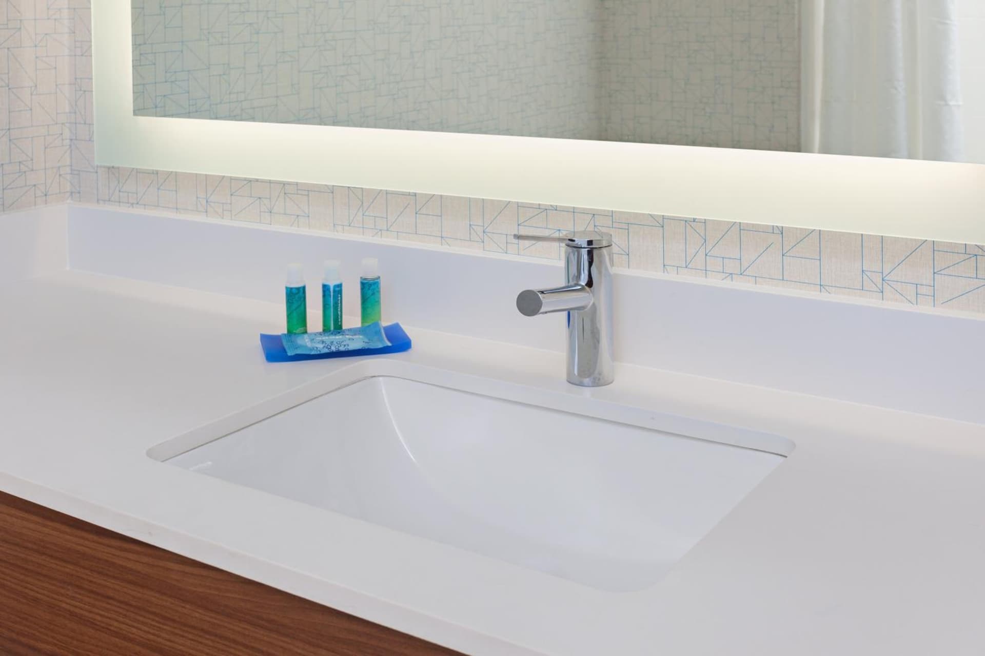 Holiday Inn Express Elk Grove West I-5 by IHG gallery photo in Elk Grove, CA — image 17