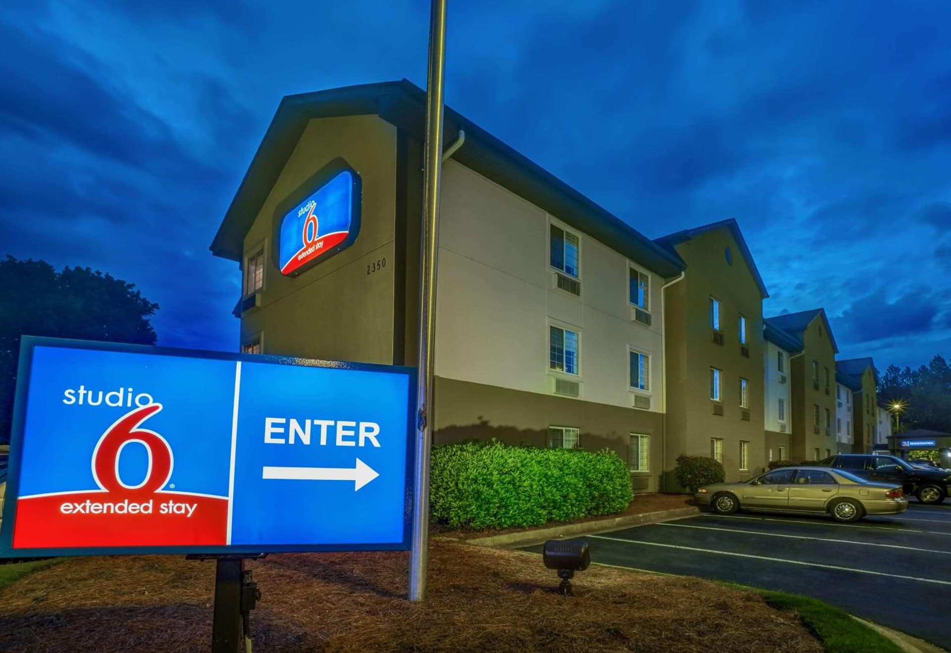 Studio 6 Duluth GA Near Gas South District property views in Duluth, GA — gallery photo 3
