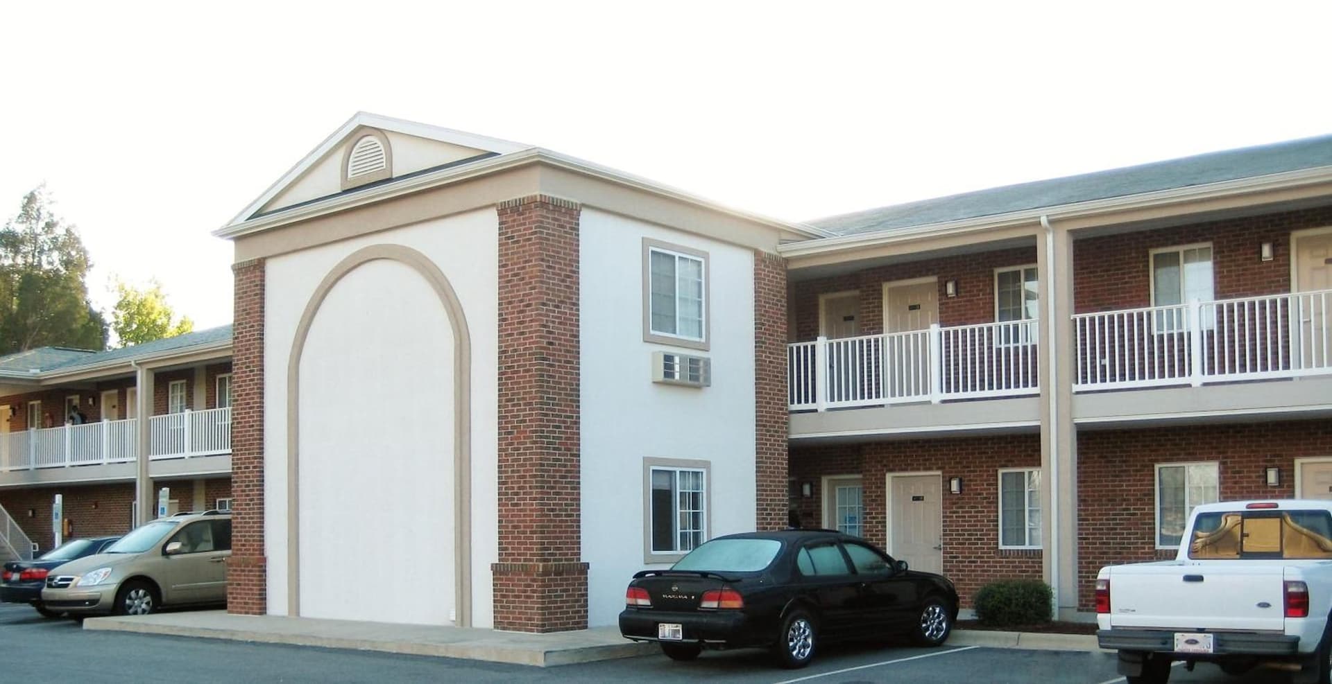 Affordable Suites Burlington — hotel in Burlington, North Carolina
