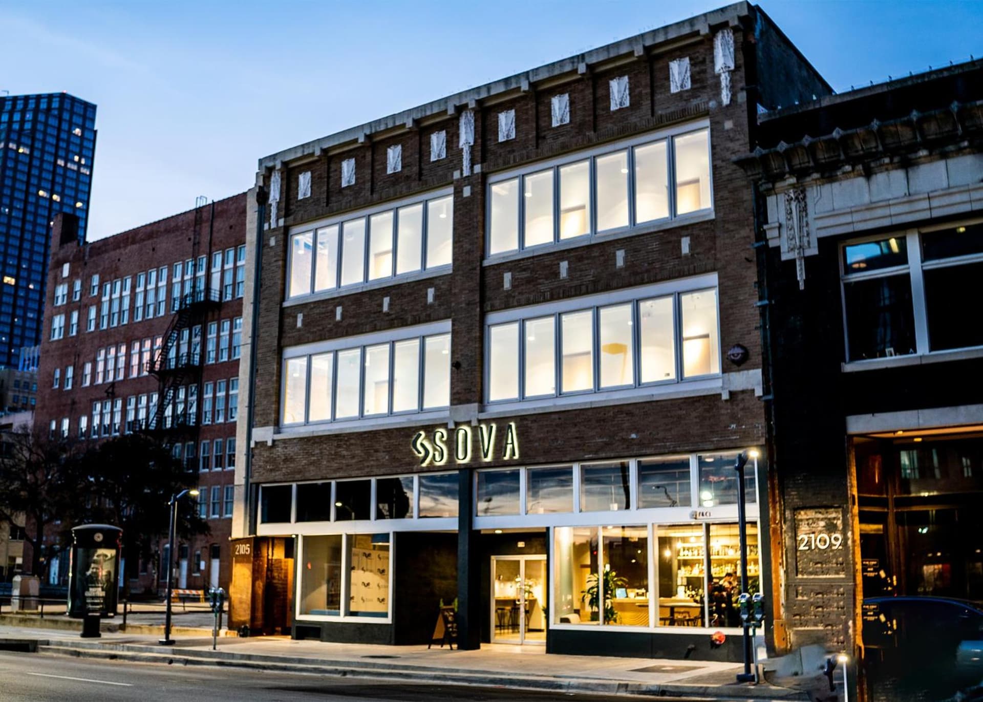 SOVA Micro-Room & Social Hotel gallery photo in Dallas, TX — image 15