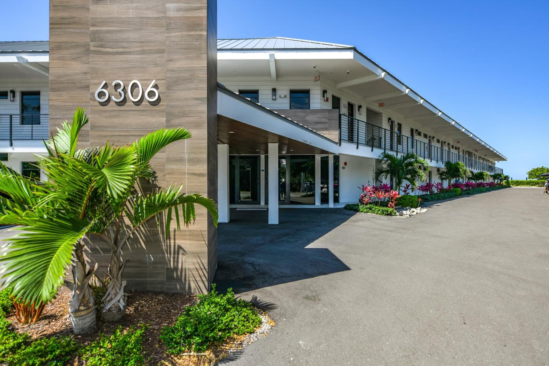 Anna Maria Beach Resort featured exterior or lobby in Holmes Beach, FL — similar hotel