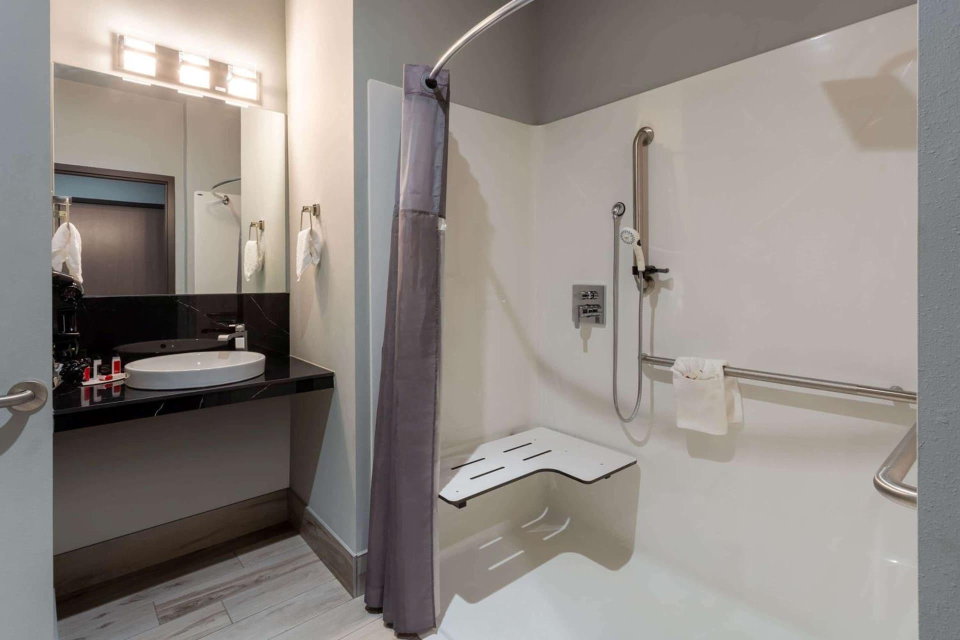 Baymont by Wyndham Madison gallery photo in Madison, WI — image 51