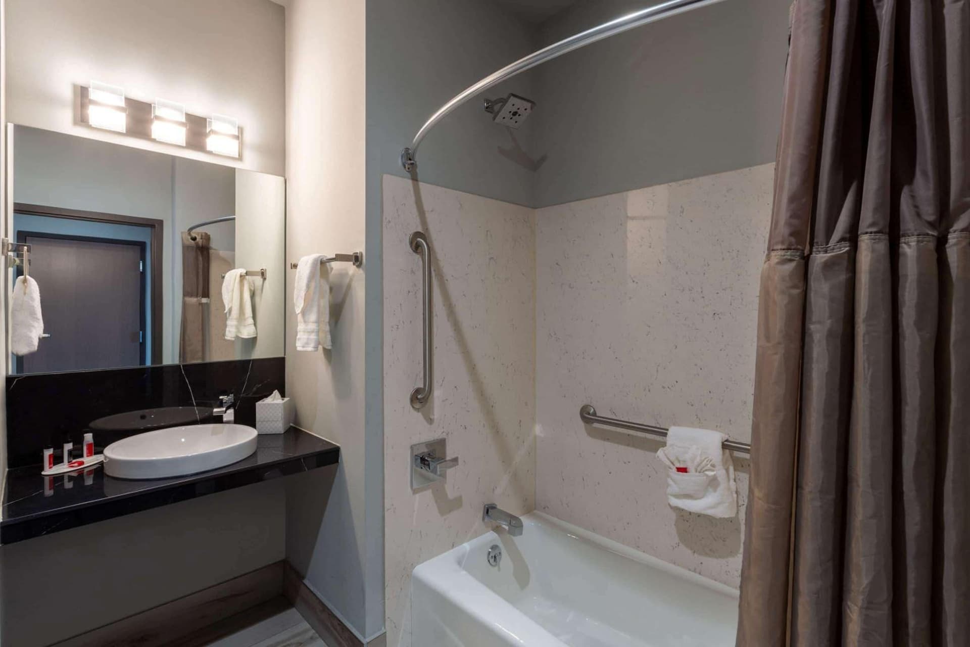 Baymont by Wyndham Madison gallery photo in Madison, WI — image 14
