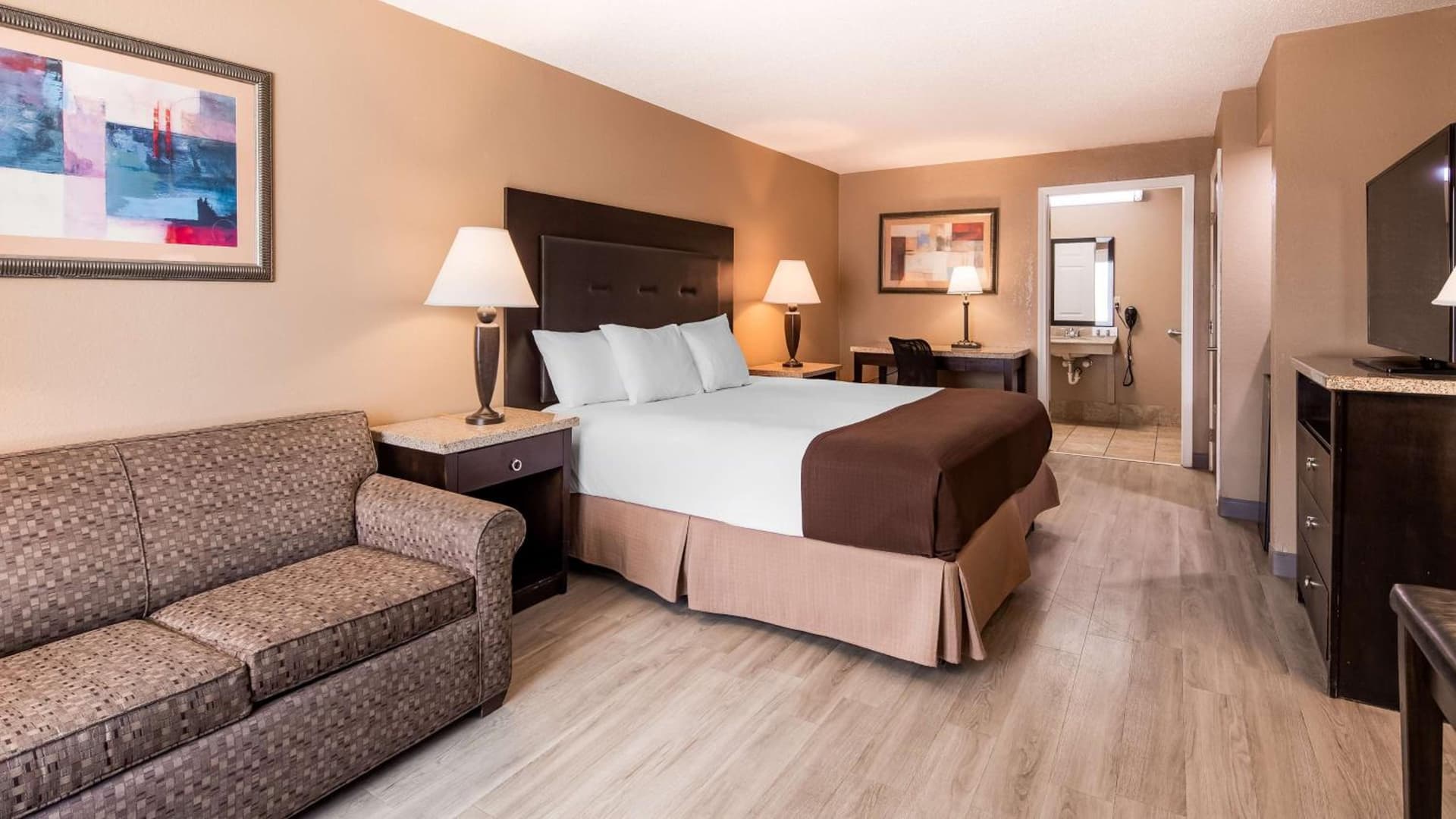 Best Western Lumberton property views in Lumberton, NC — gallery photo 3