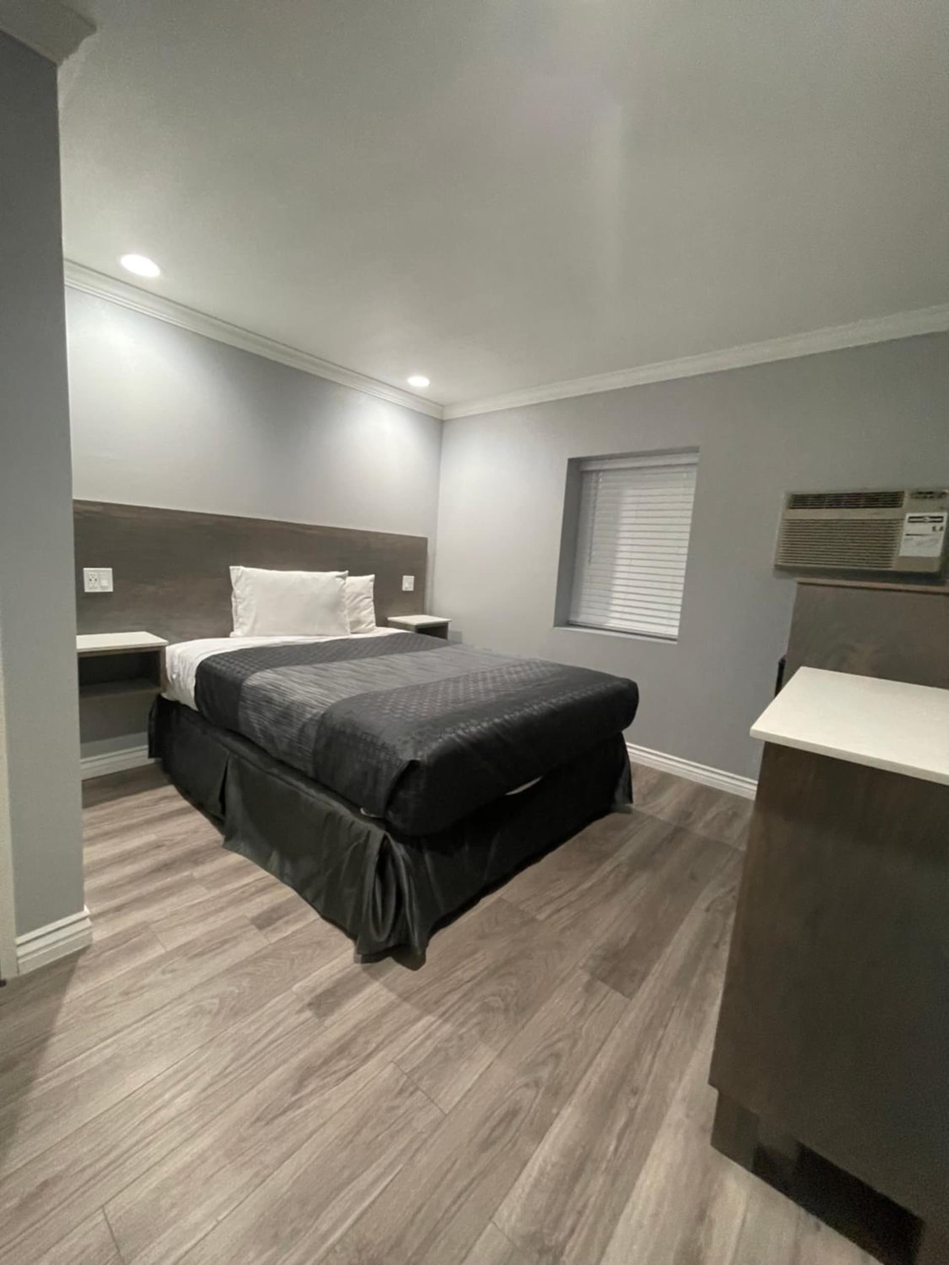 EL PATIO HOTEL interior in San Bernardino, CA — gallery photo 2