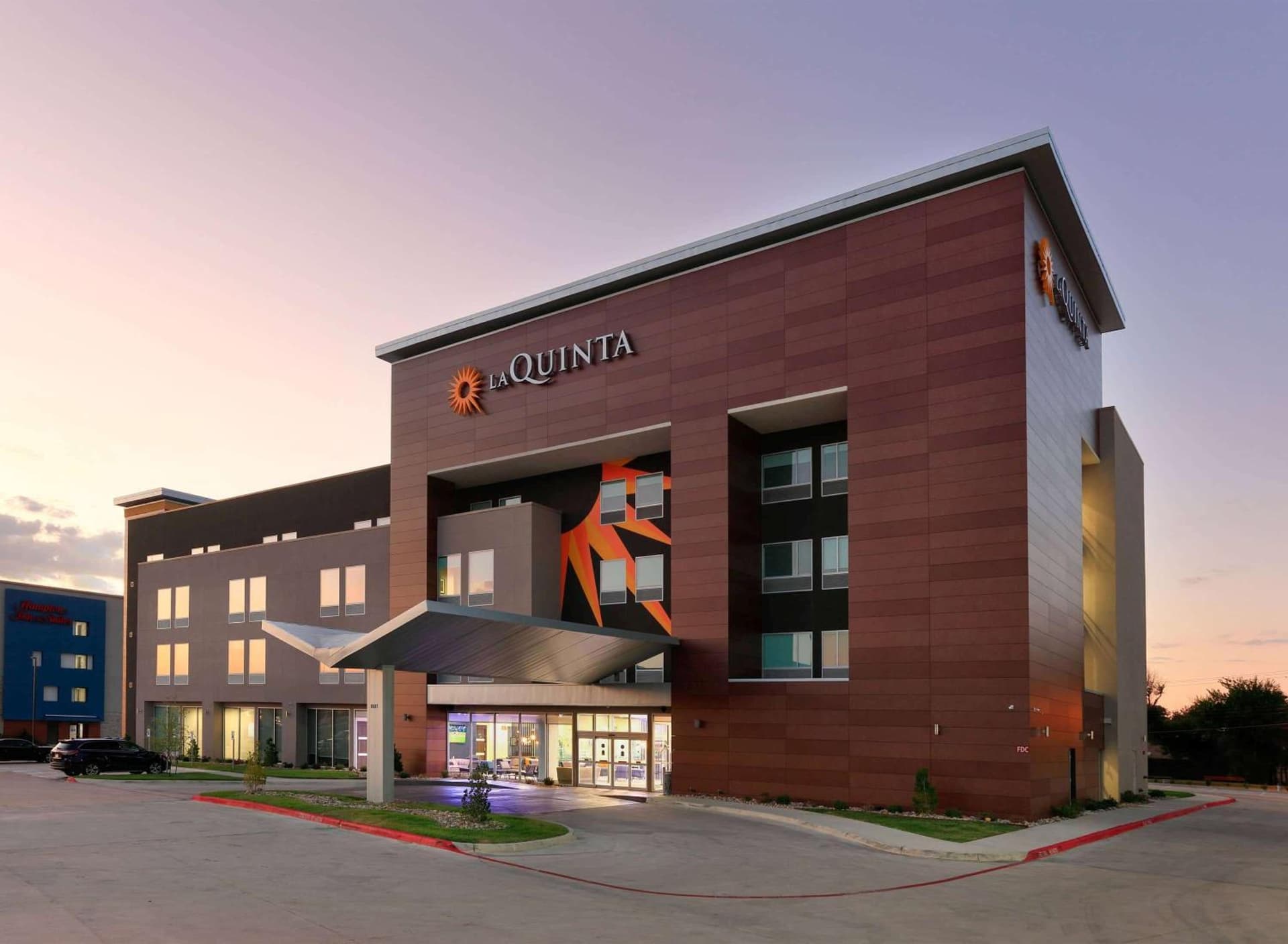 La Quinta Inn & Suites by Wyndham Dallas/Fairpark gallery photo in Dallas, TX — image 33