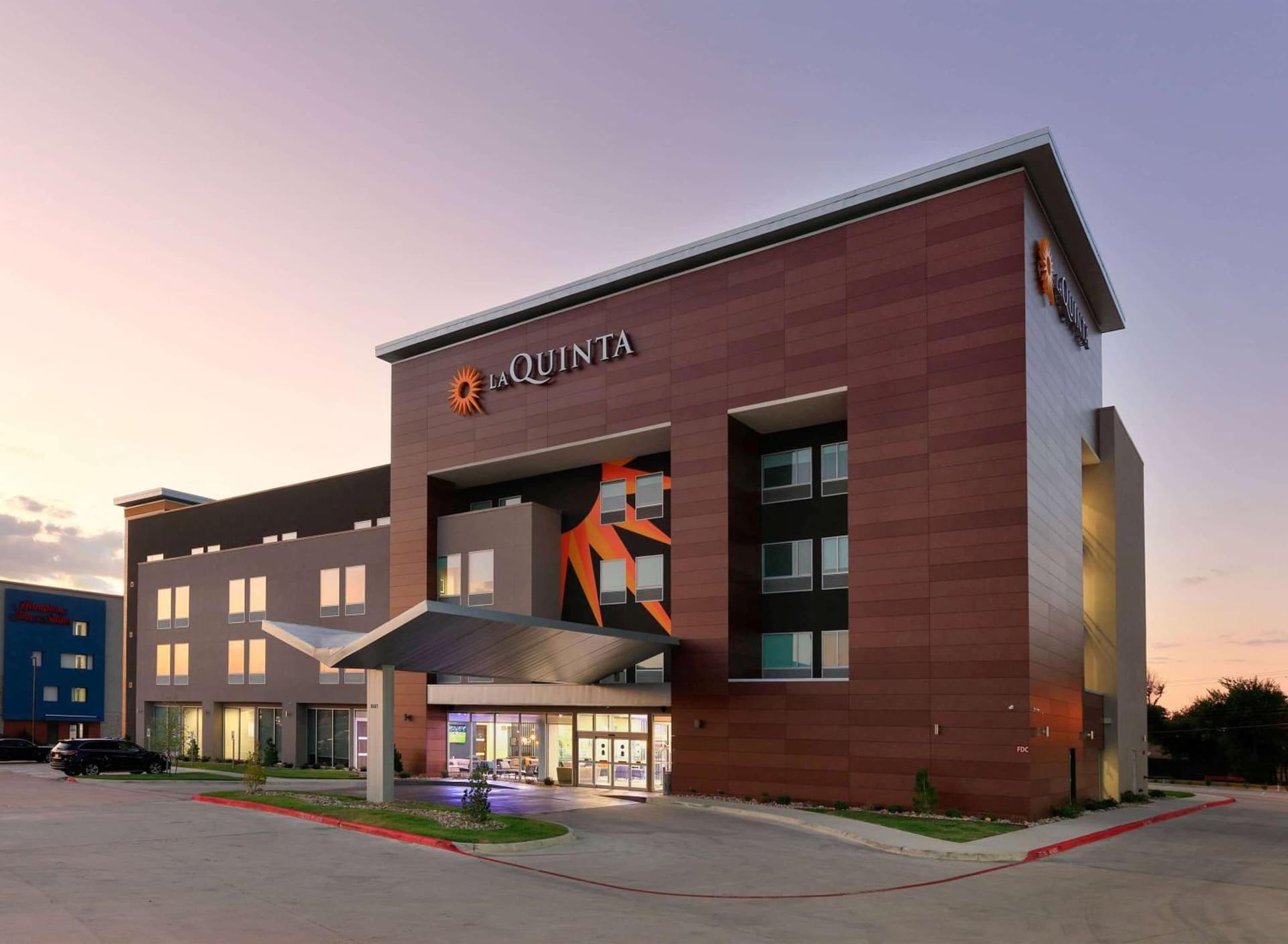 La Quinta Inn & Suites by Wyndham Dallas/Fairpark gallery photo in Dallas, TX — image 17
