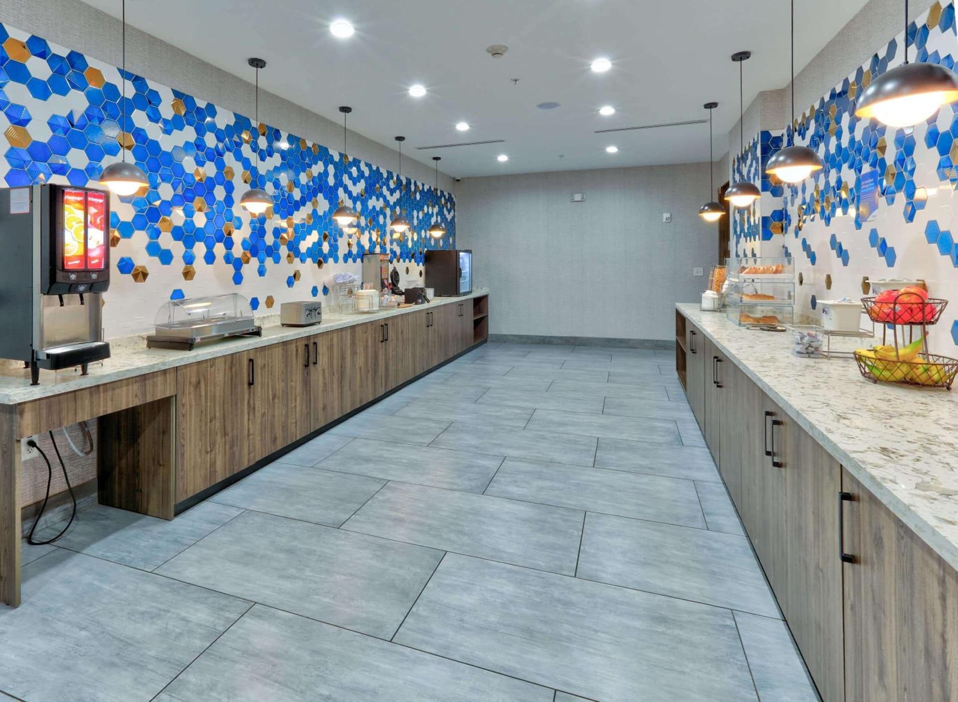 La Quinta Inn & Suites by Wyndham Dallas/Fairpark gallery photo in Dallas, TX — image 48