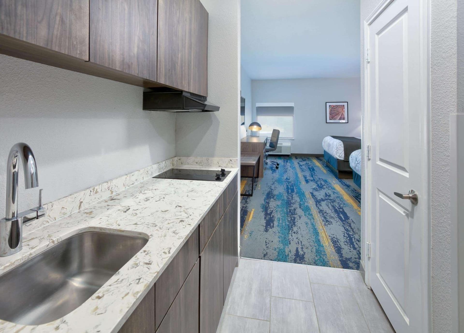 La Quinta Inn & Suites by Wyndham Dallas/Fairpark gallery photo in Dallas, TX — image 14