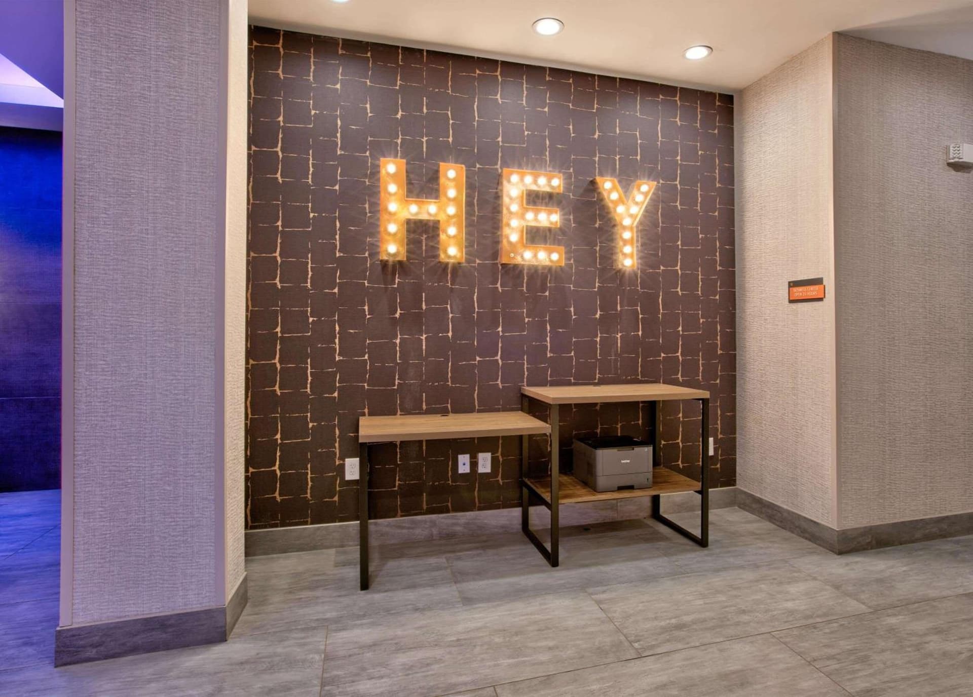 La Quinta Inn & Suites by Wyndham Dallas/Fairpark gallery photo in Dallas, TX — image 66